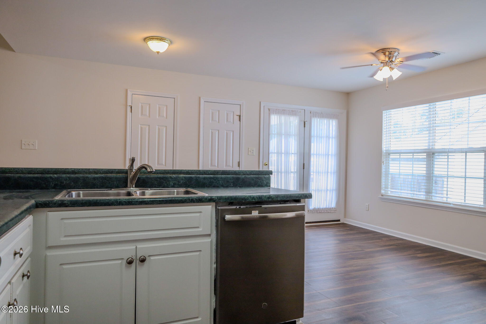 401 Connemara Trail