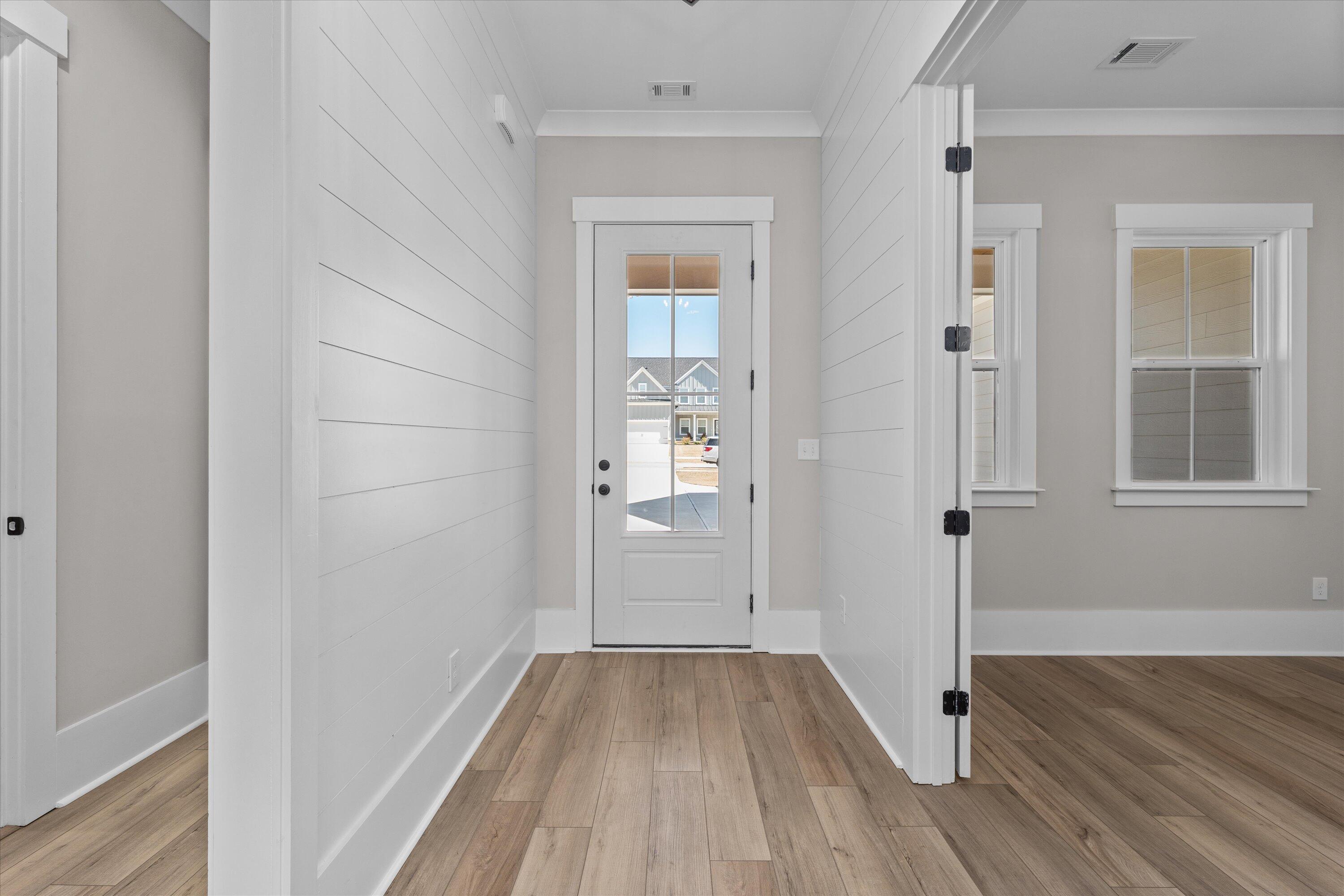 3026 ROSEWOOD DR. Drive