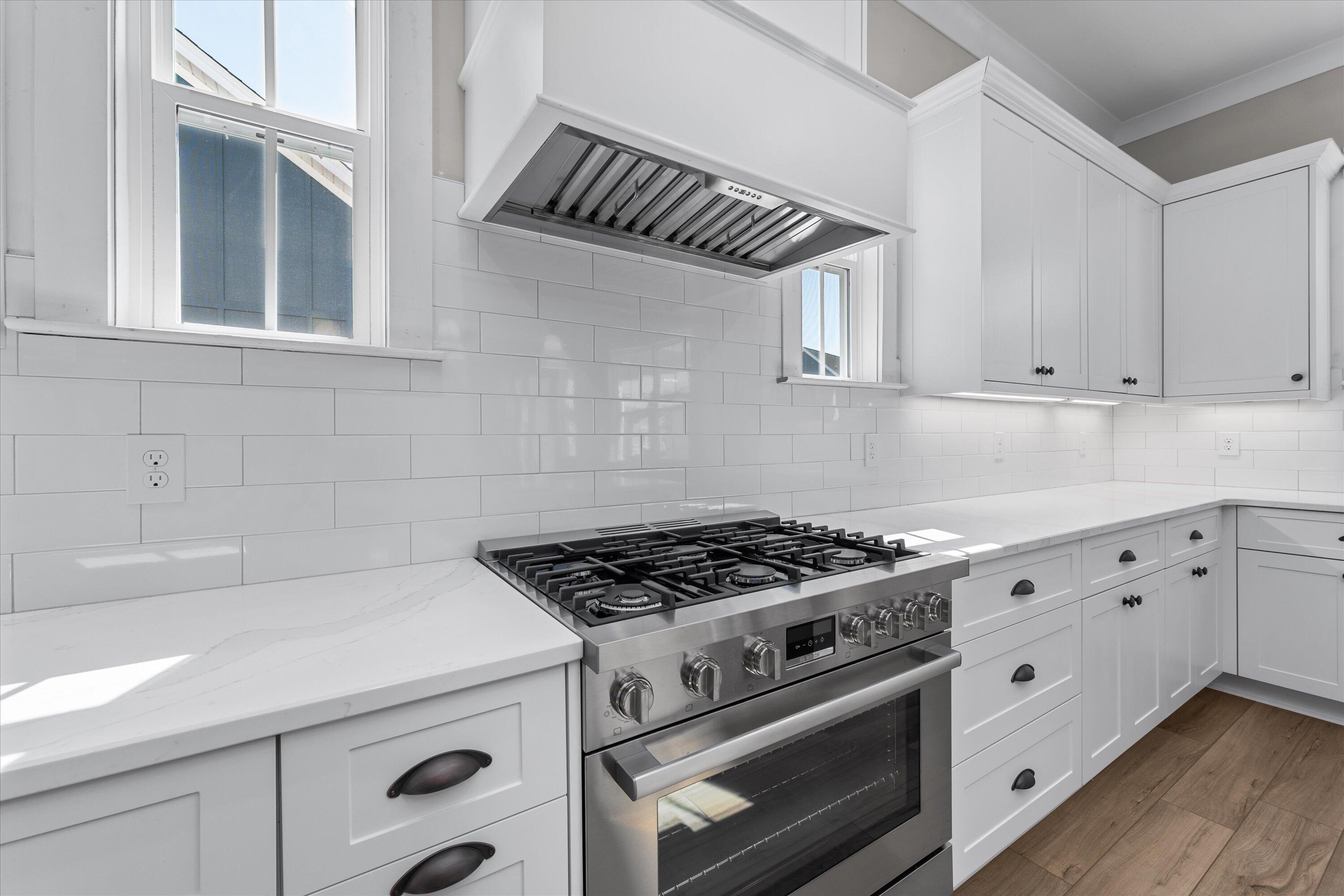 3026 ROSEWOOD DR. Drive