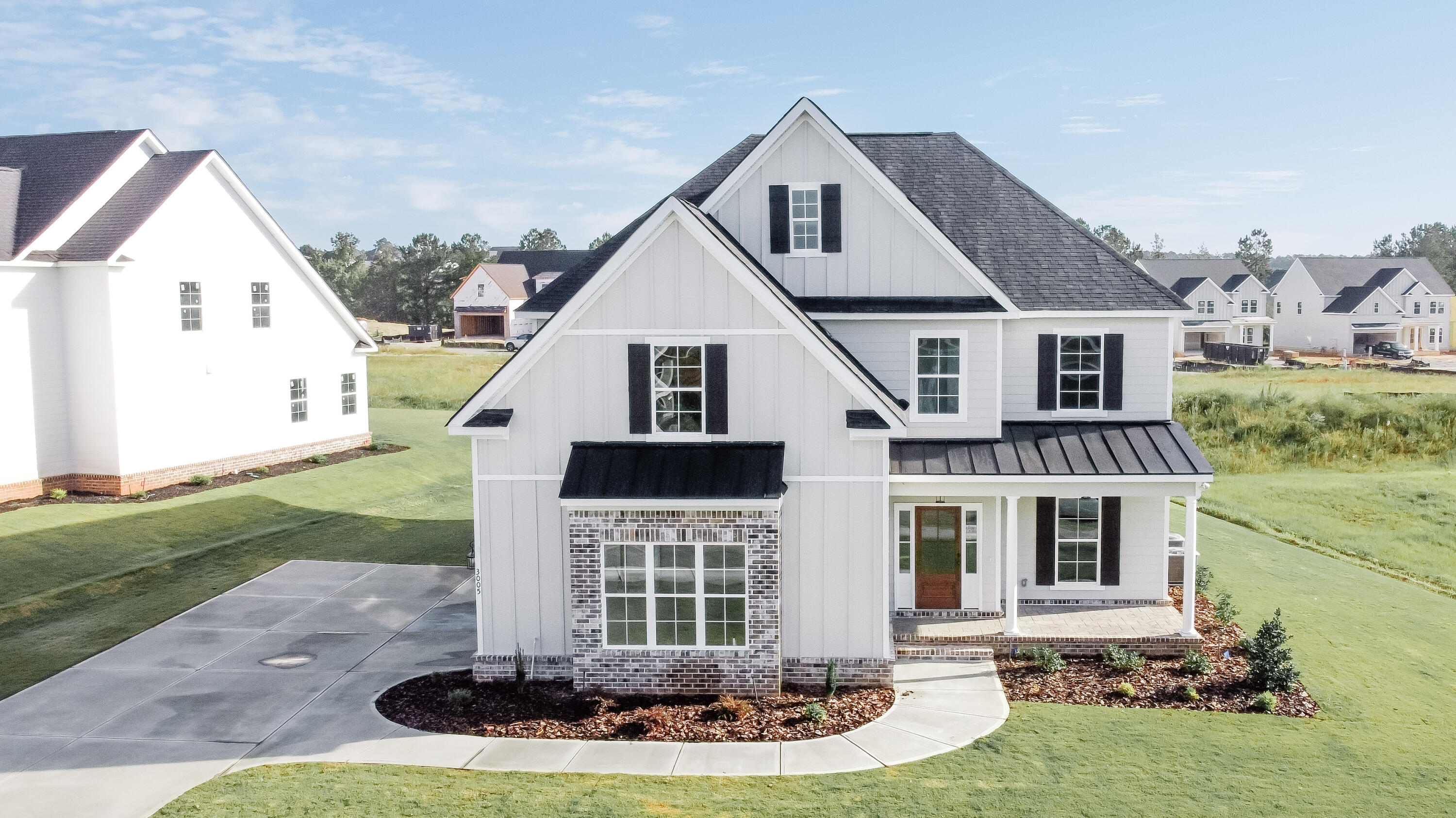 3005 ROSEWOOD DR Drive