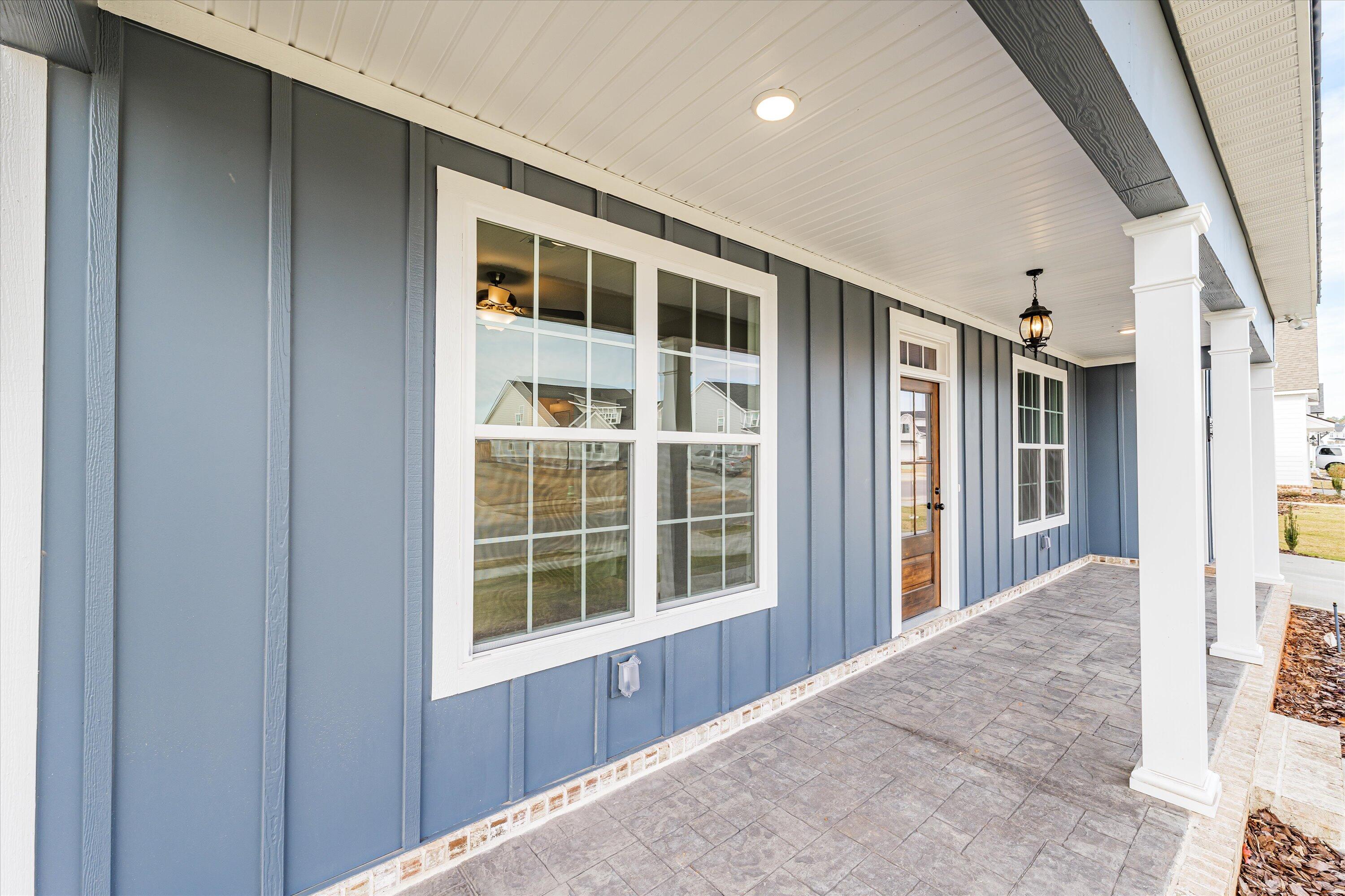 3006 ROSEWOOD DR. Drive