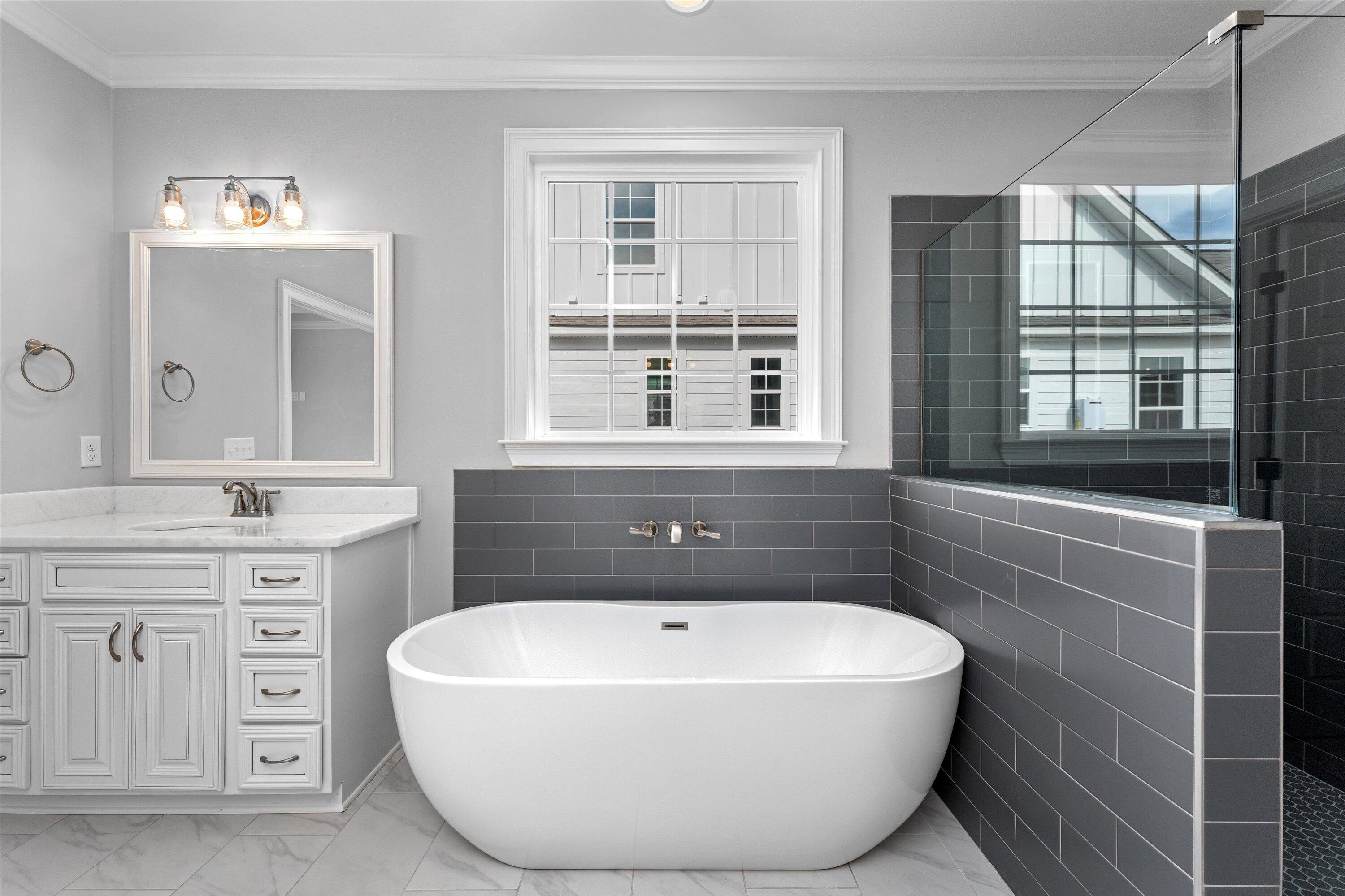 3006 ROSEWOOD DR. Drive