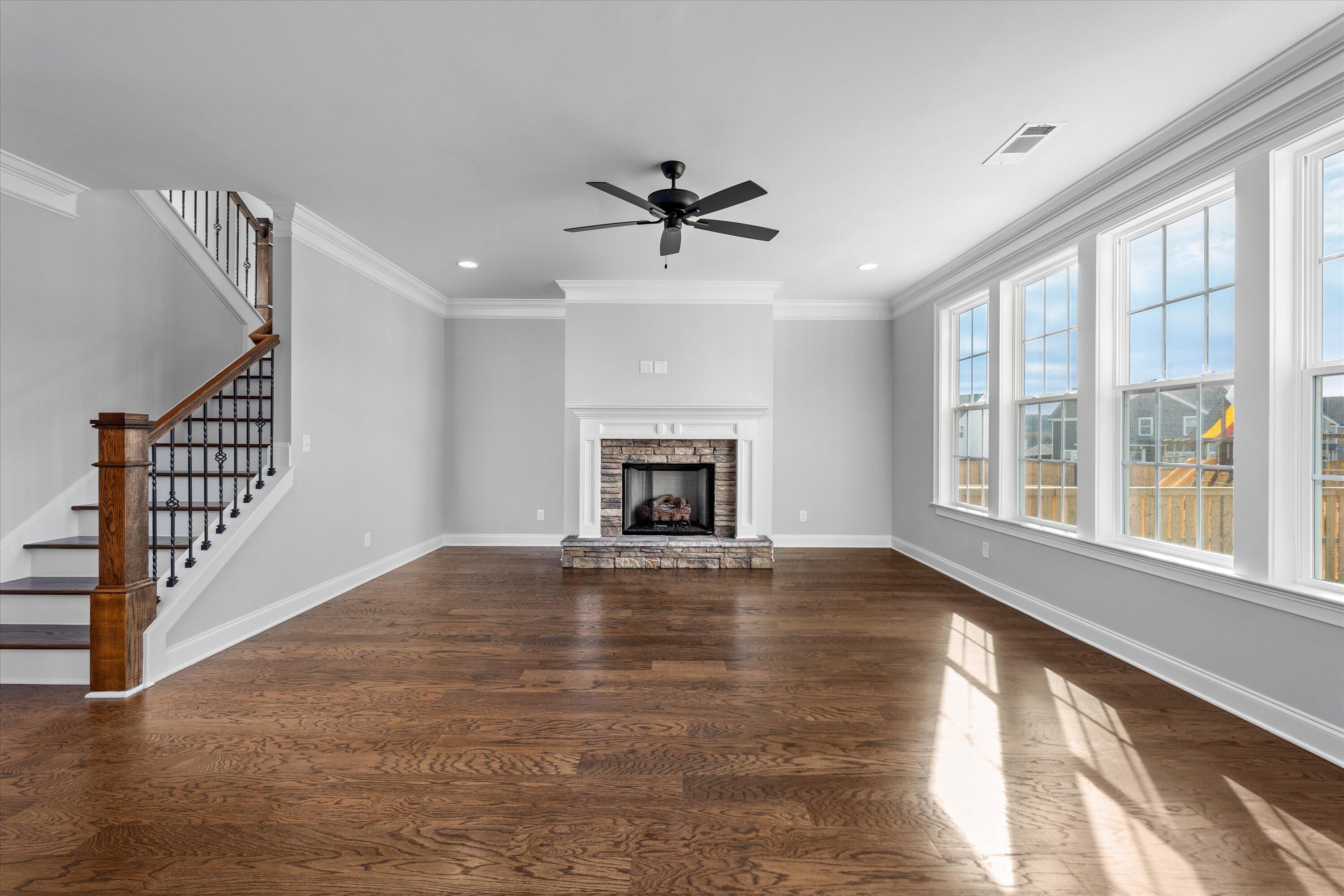 3006 ROSEWOOD DR. Drive