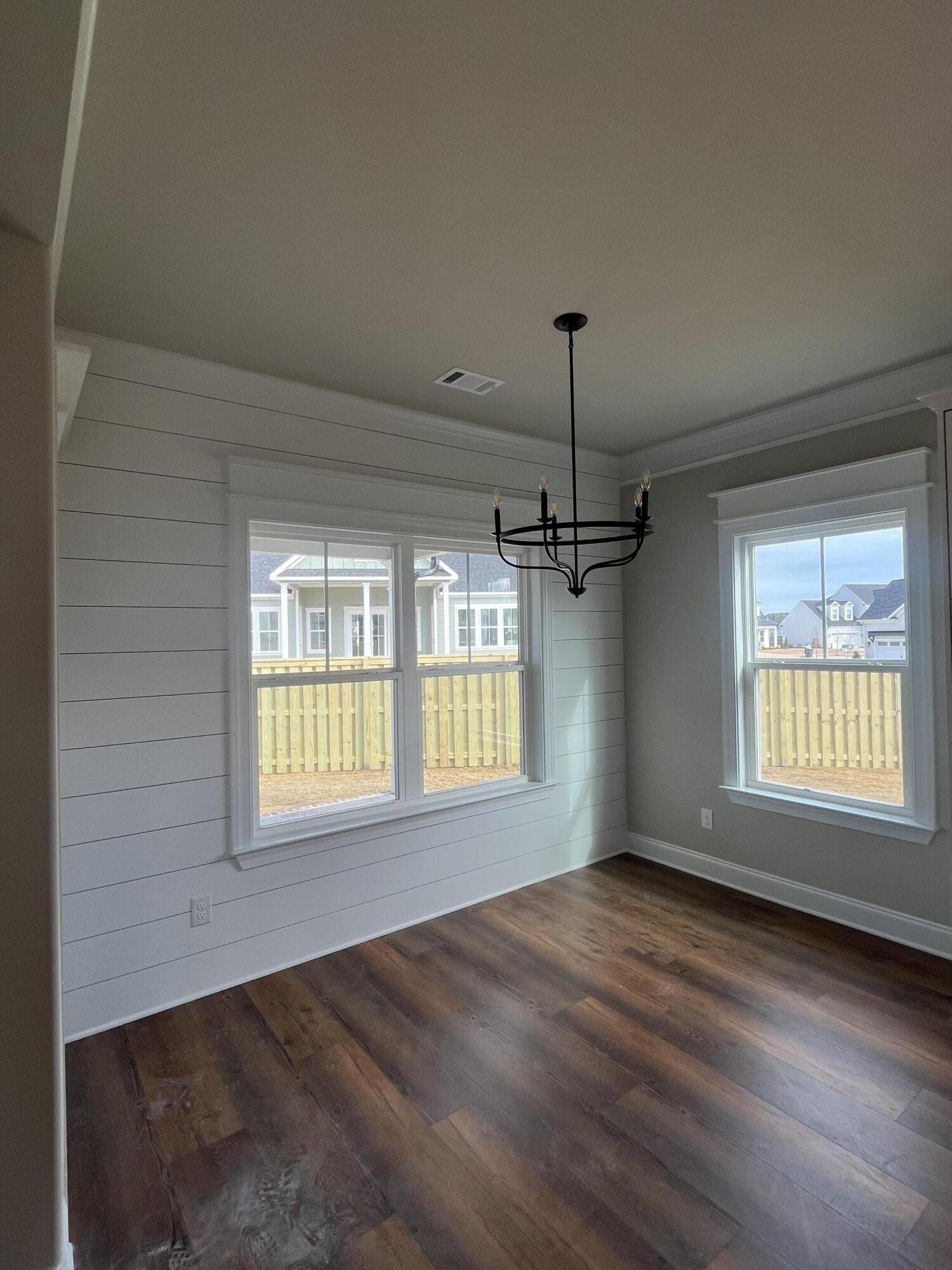 509 OAKLEY GROVE Circle