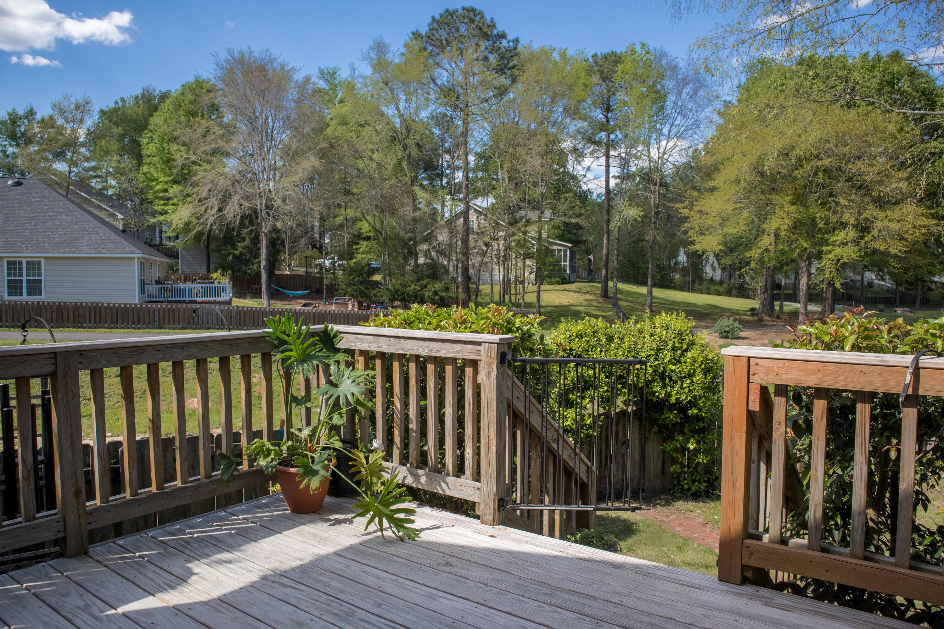 1998 SYLVAN LAKE Drive