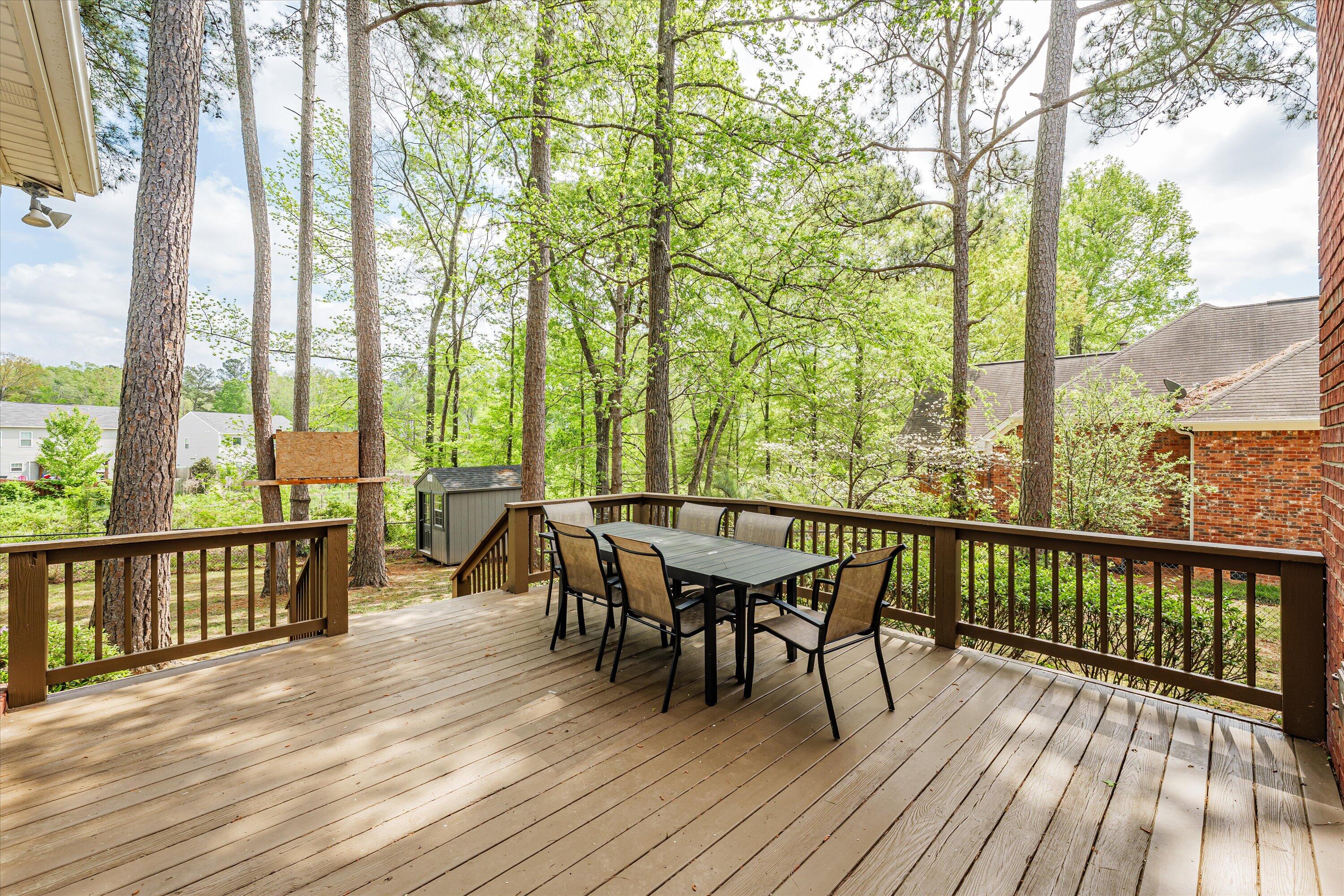 647 WHITEWOOD WAY Way