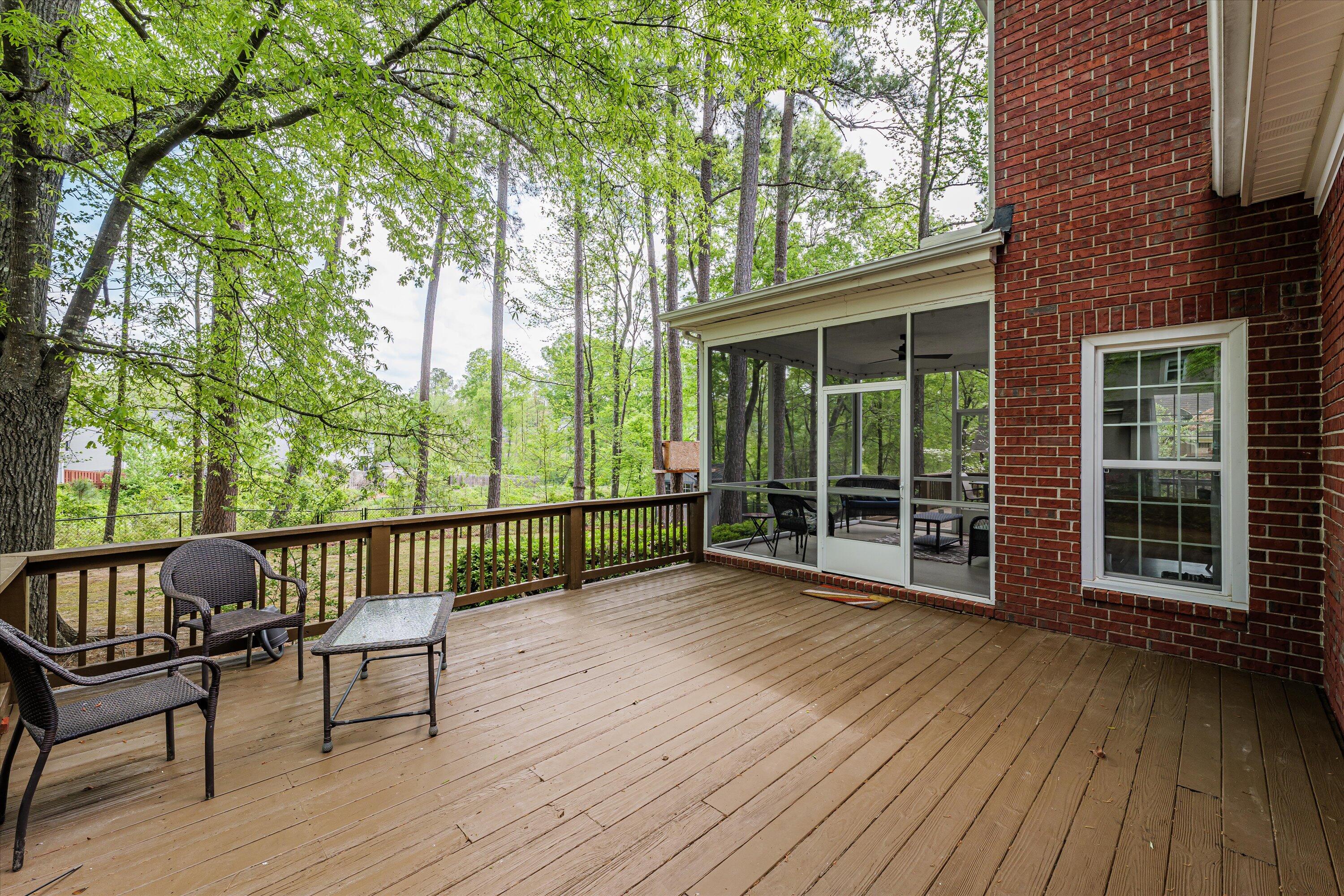 647 WHITEWOOD WAY Way