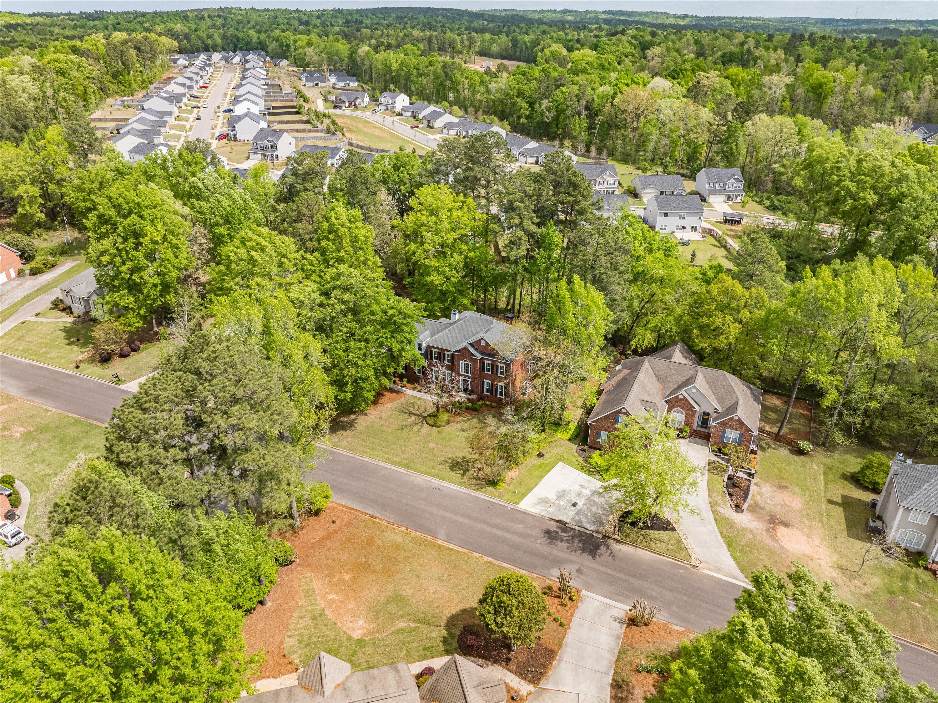 647 WHITEWOOD WAY Way