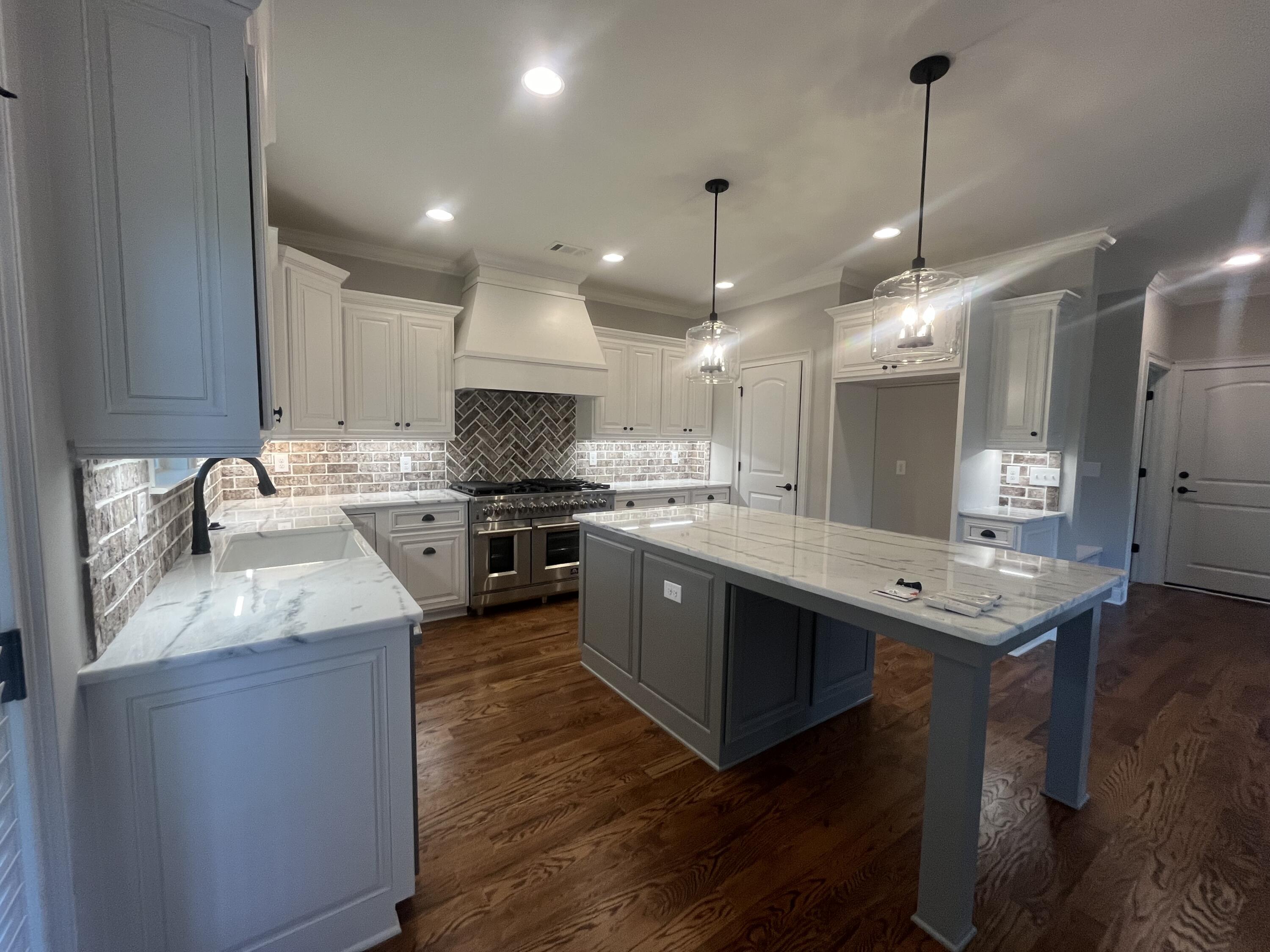 522 OAKLEY GROVE CIRCLE