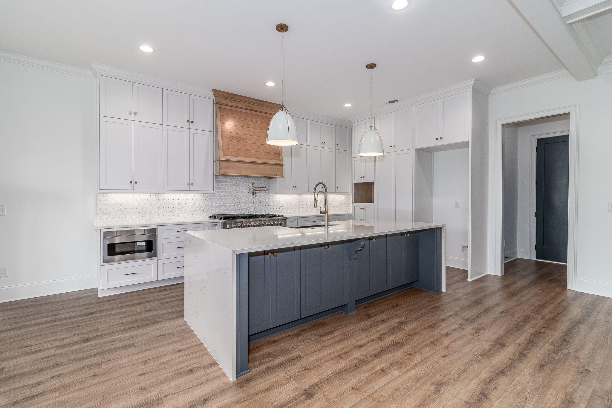 7015 WRENFIELD WAY Drive