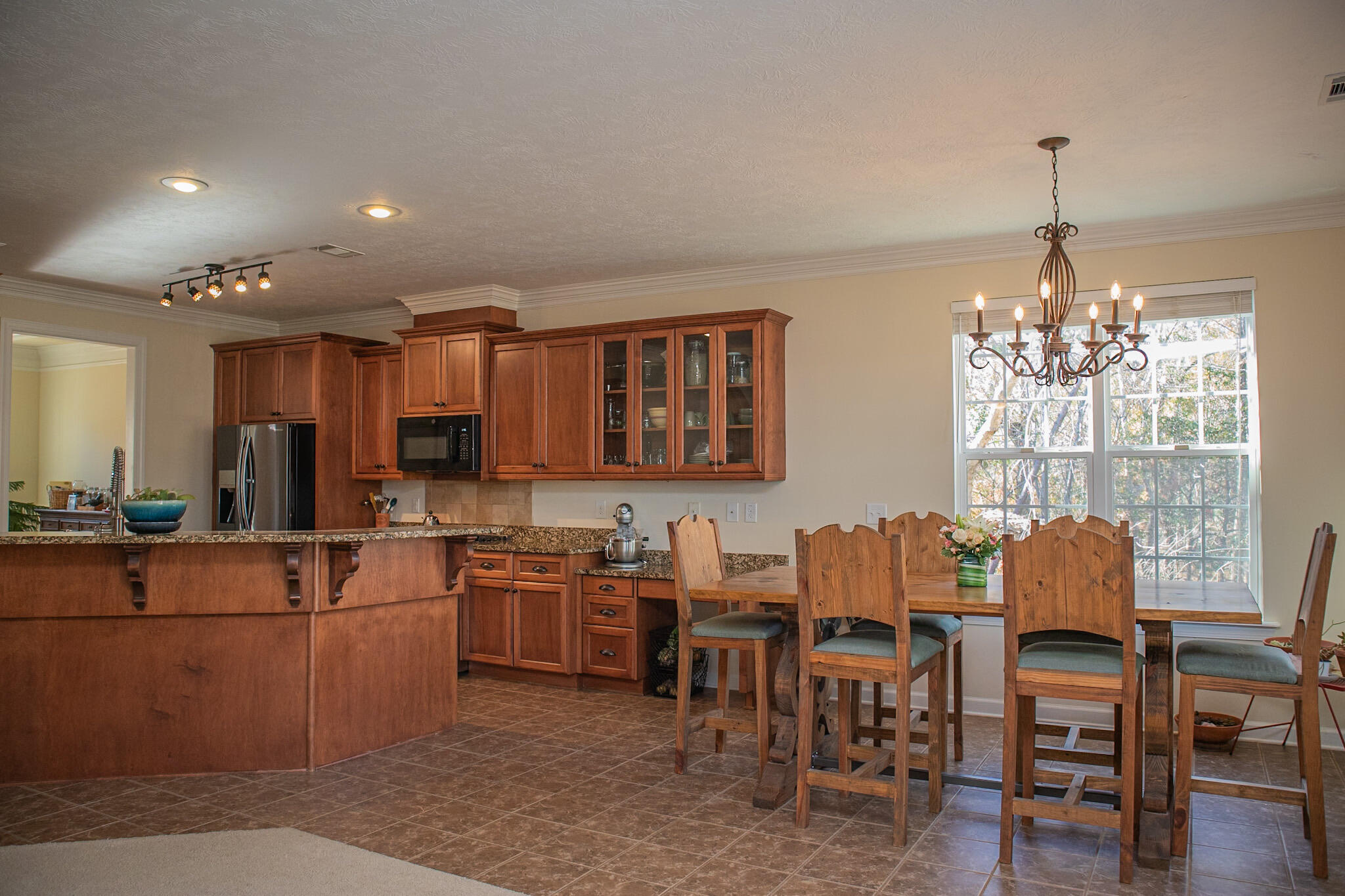 5119 WELLS DR. Drive