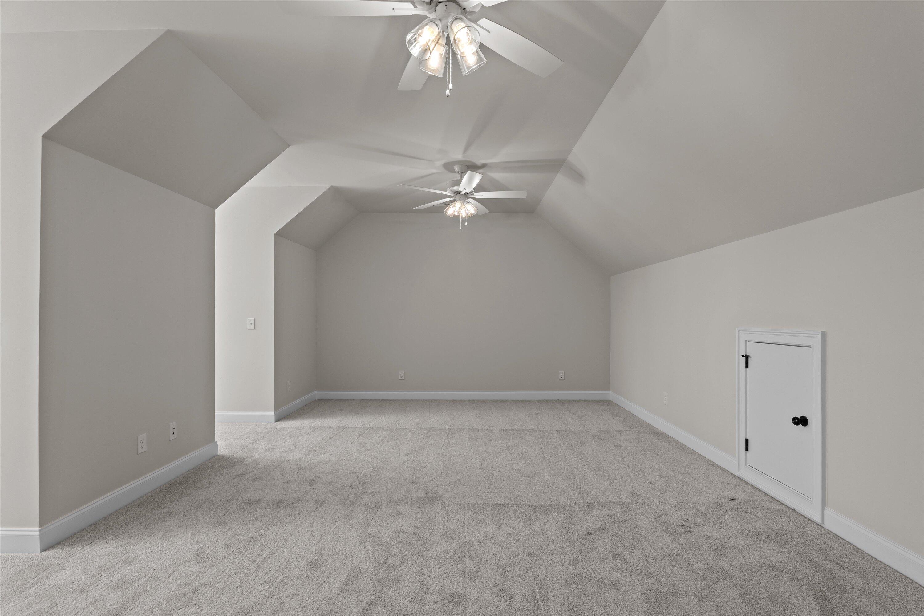 1221 Honey Lane Lane