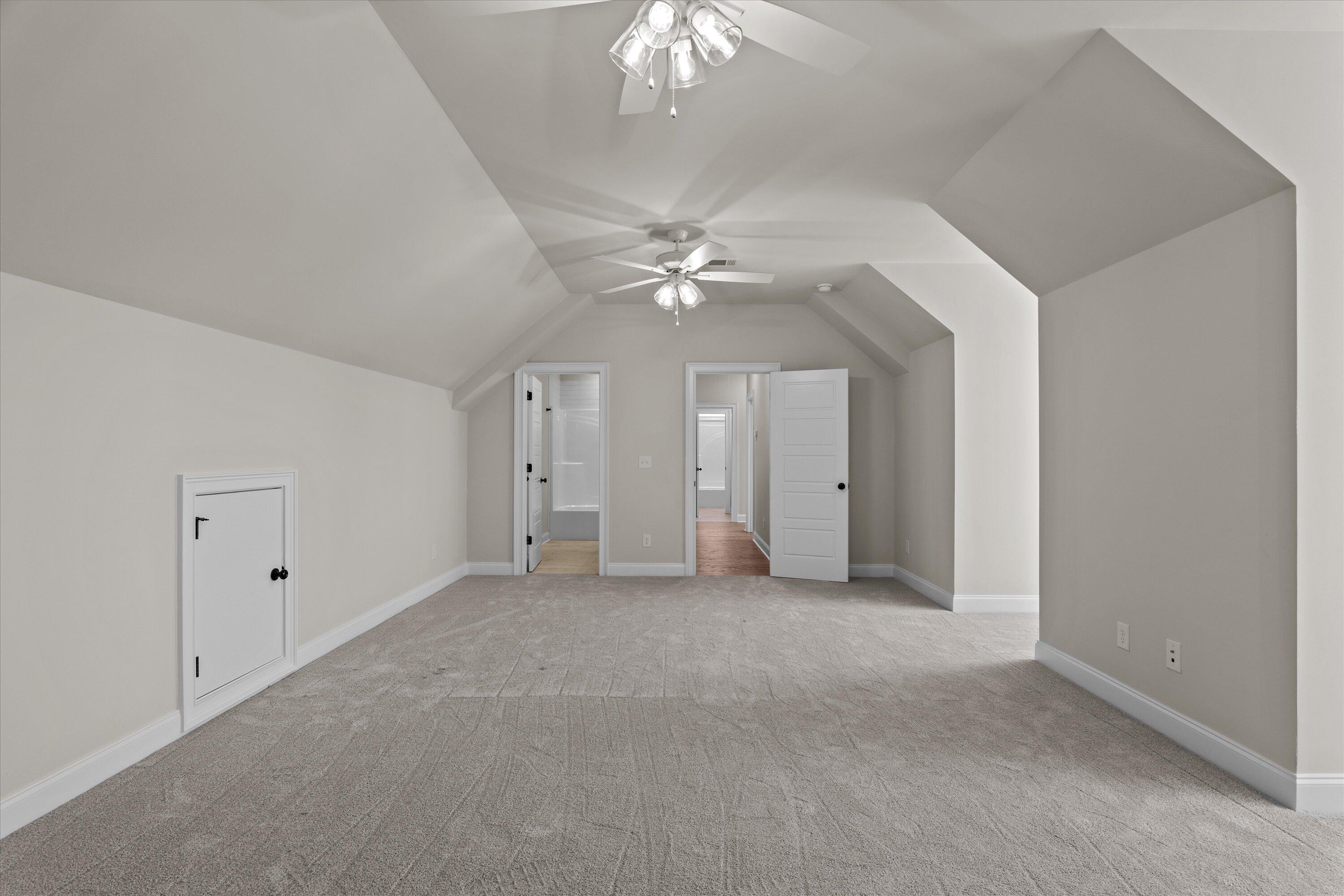 1221 Honey Lane Lane