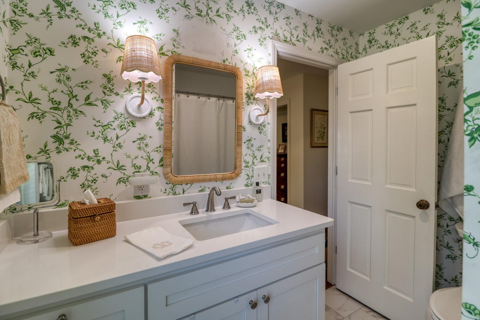 521 WINCHESTER Drive