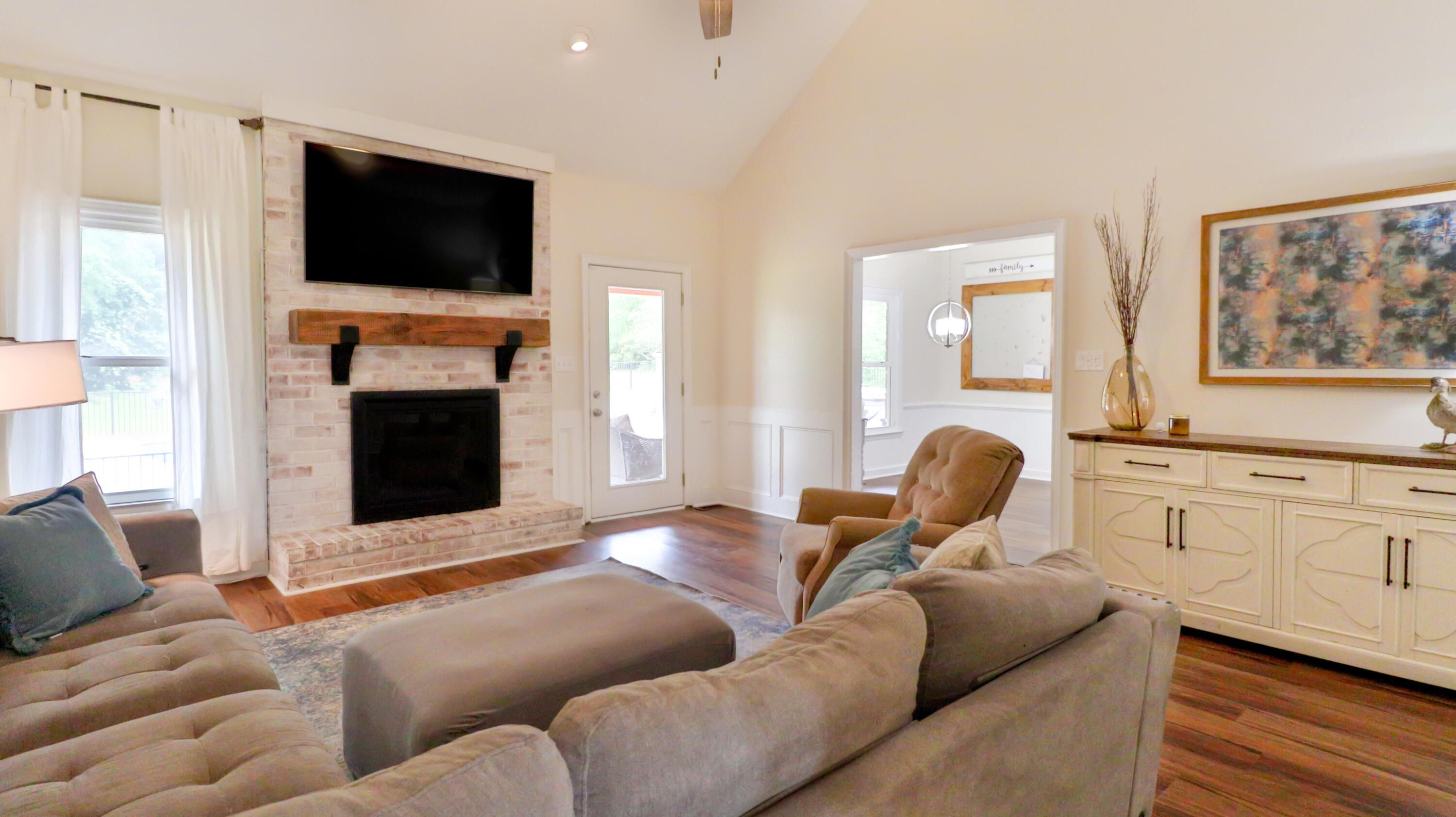 992 WINDMILL LANE Lane