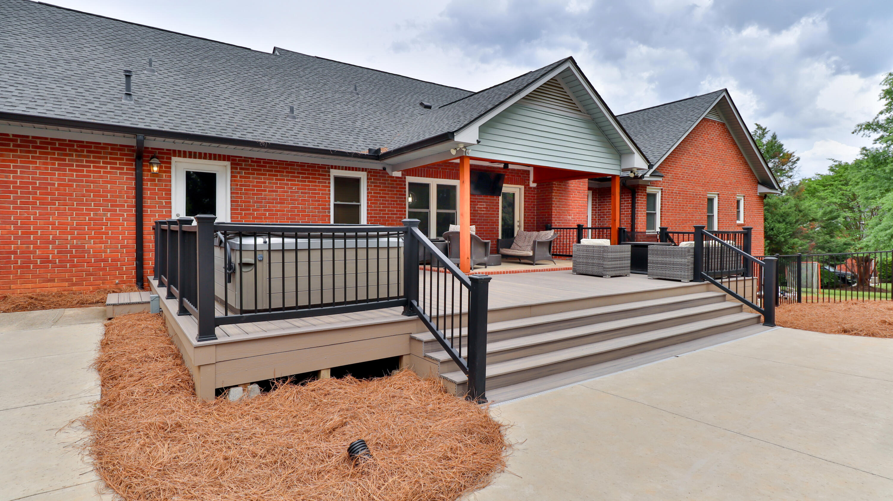 992 WINDMILL LANE Lane