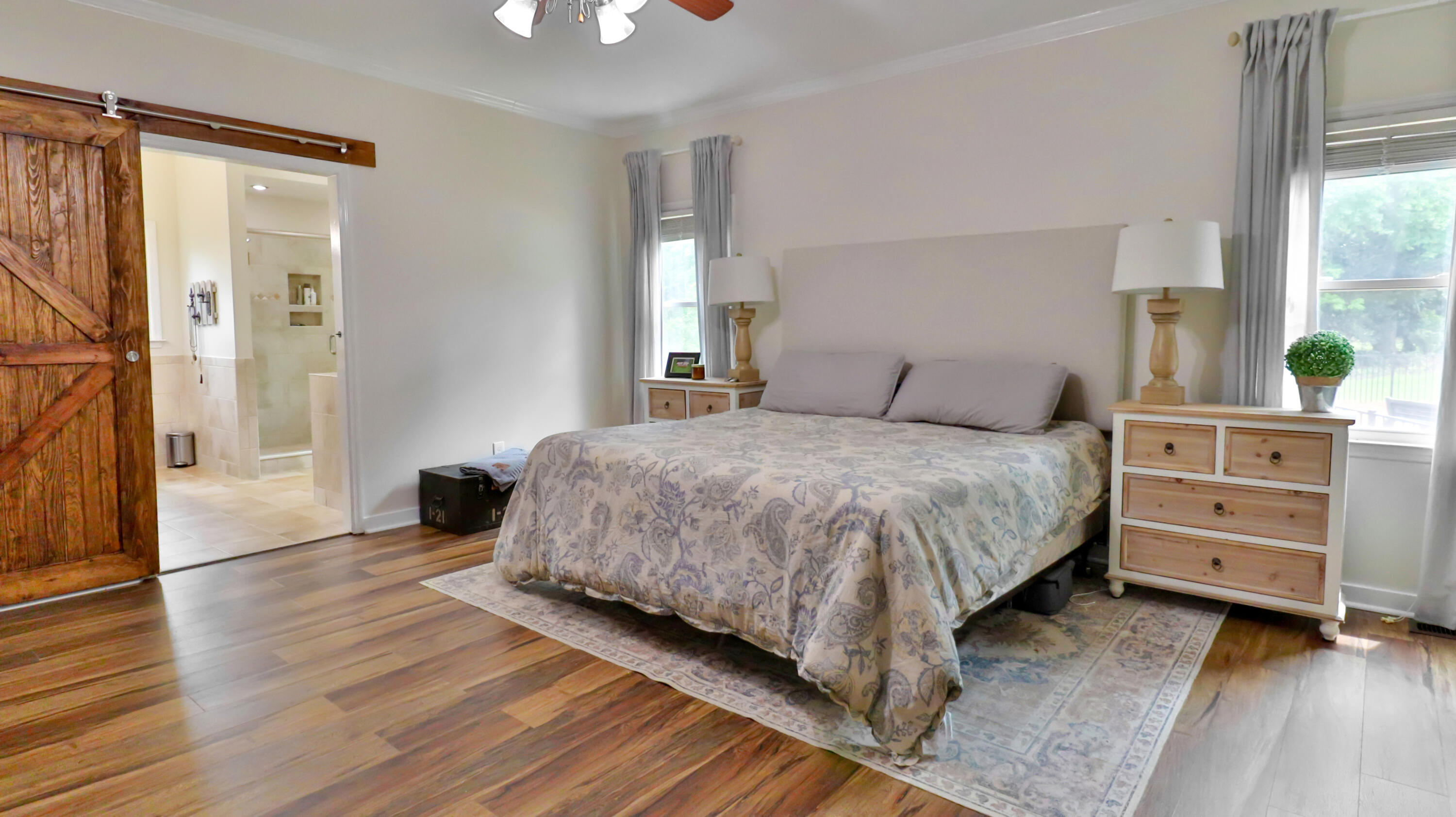 992 WINDMILL LANE Lane