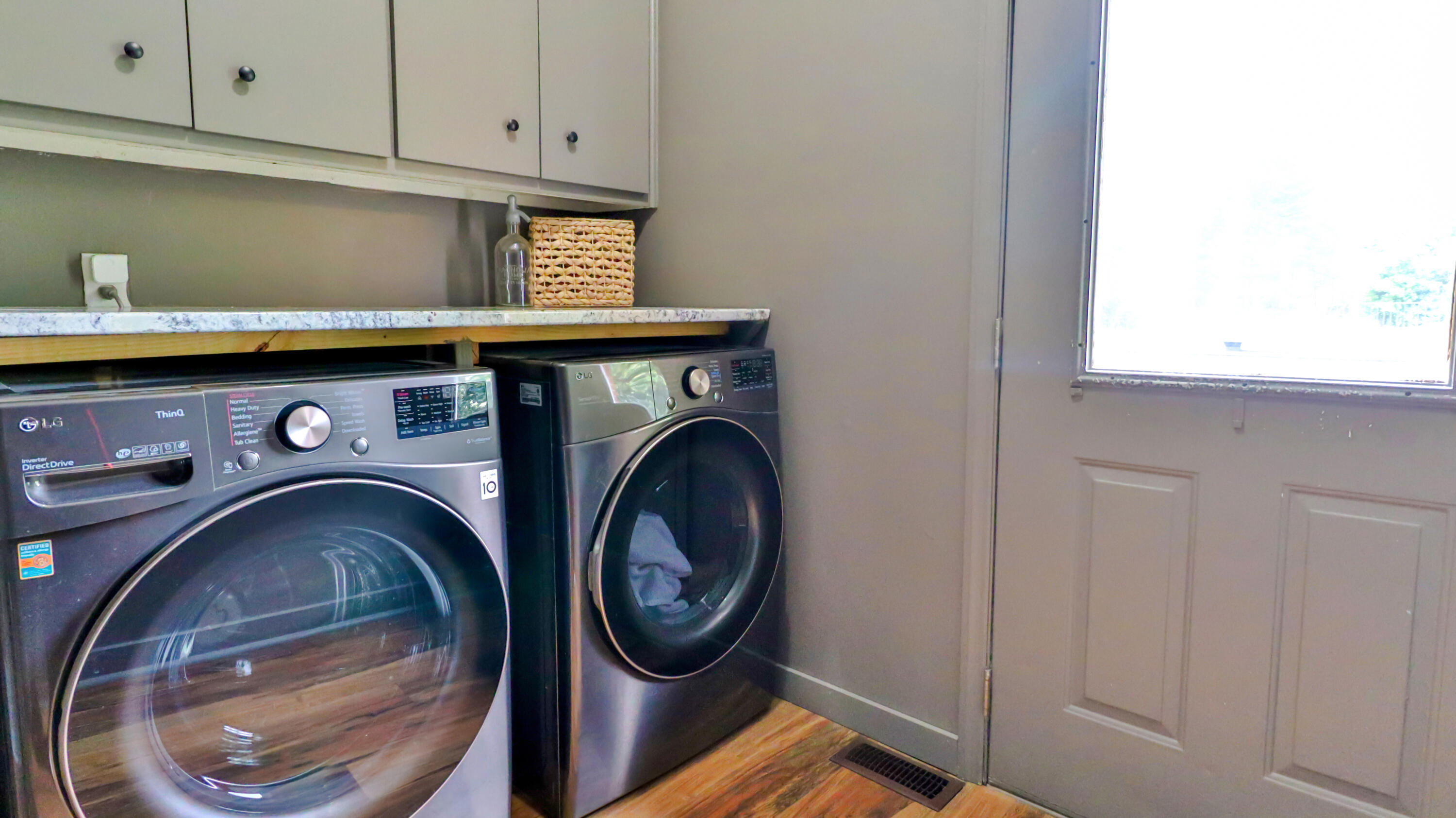 992 WINDMILL LANE Lane