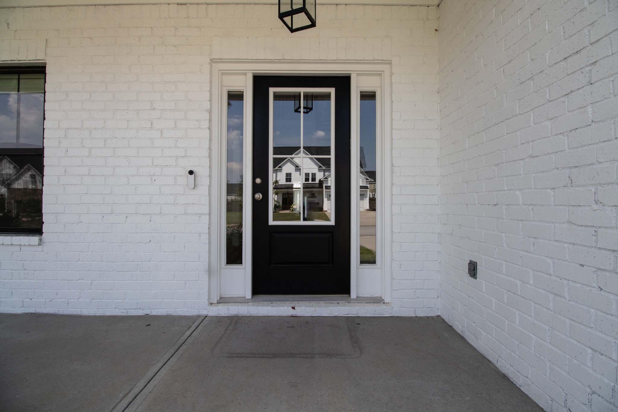 3048 Rosewood Dr. Drive