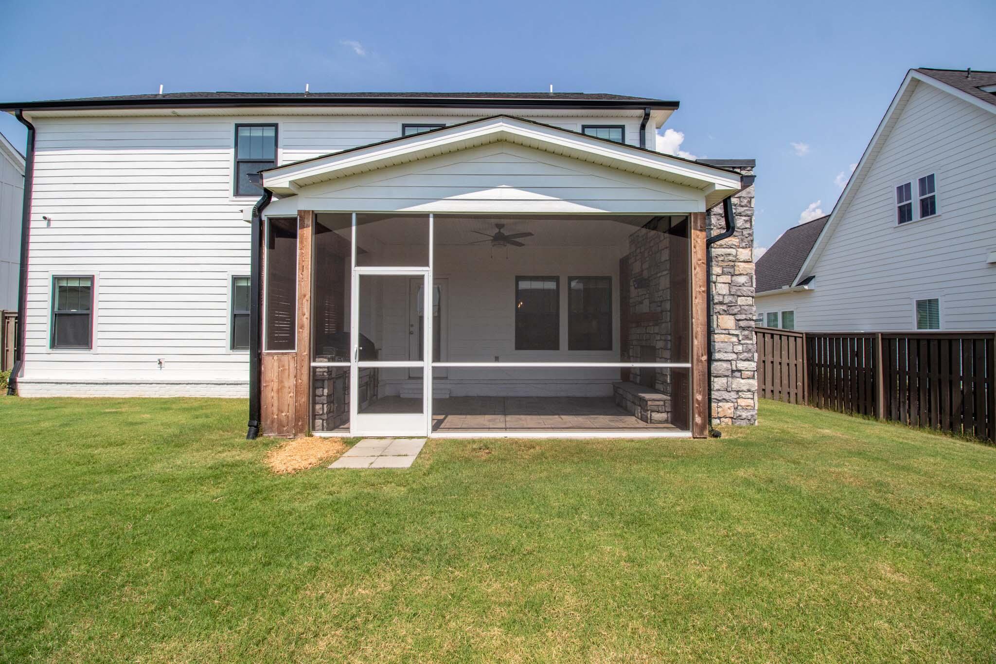 3048 Rosewood Dr. Drive