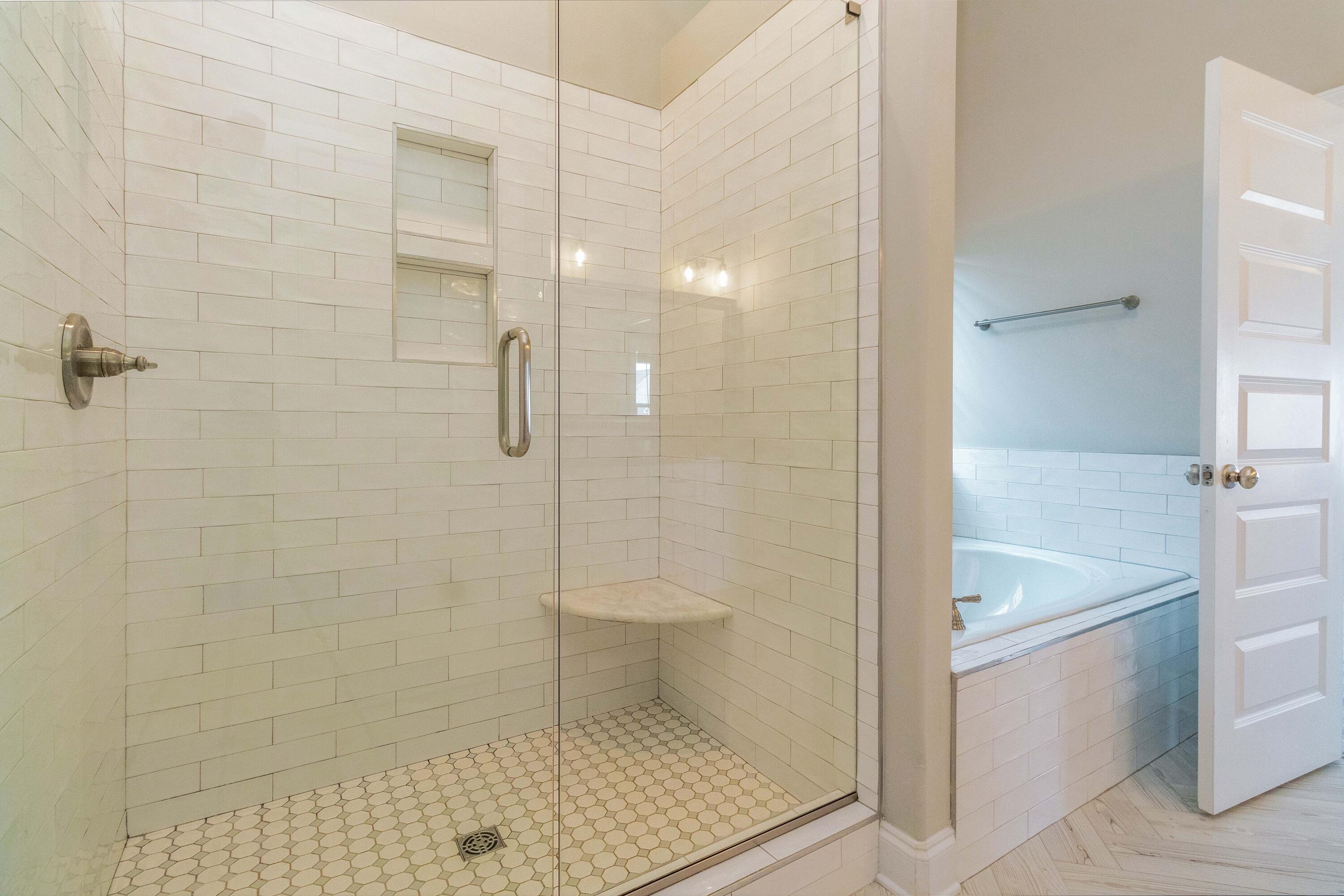 3048 Rosewood Dr. Drive