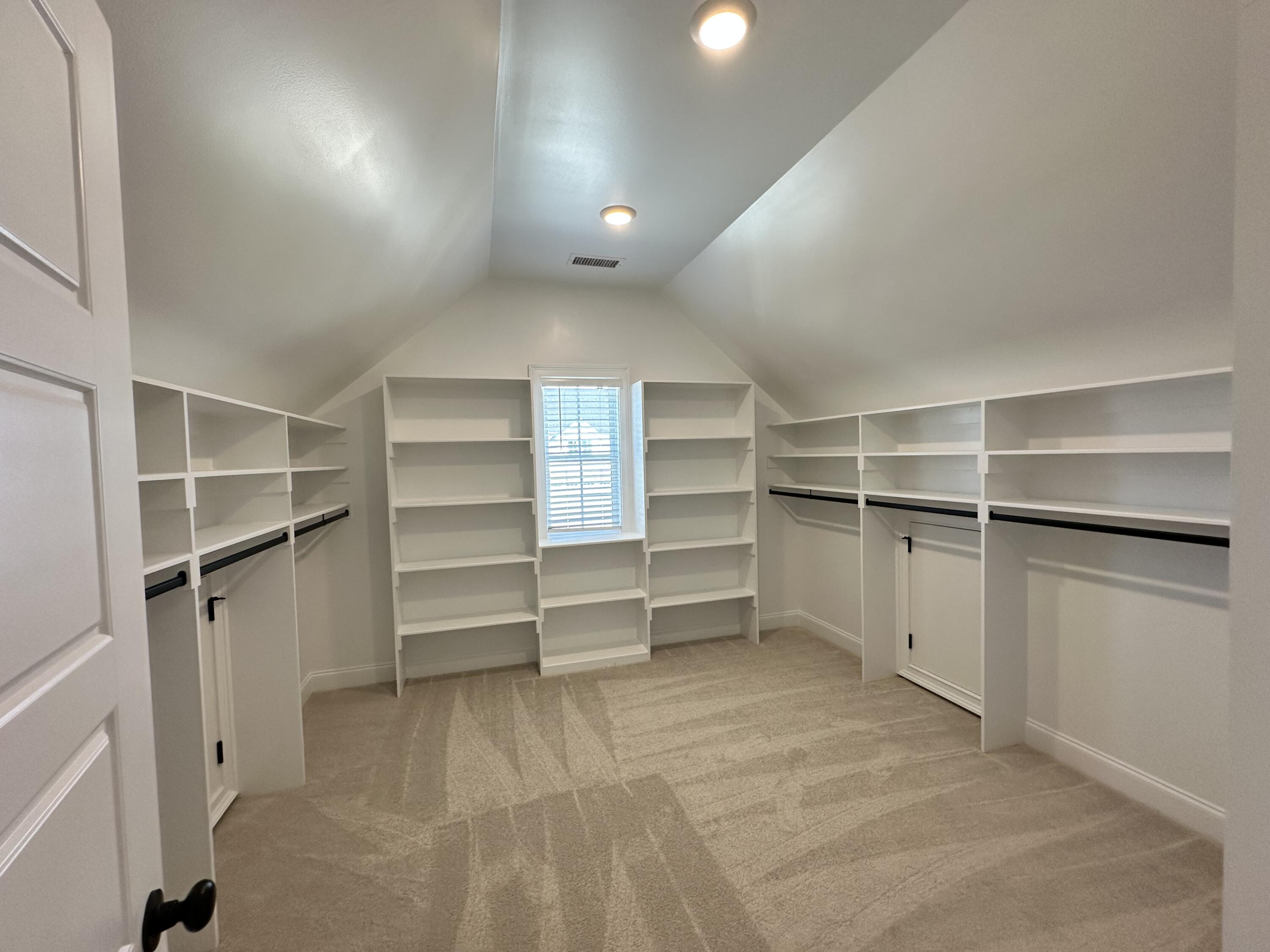 834 Sparrow Pointe Avenue