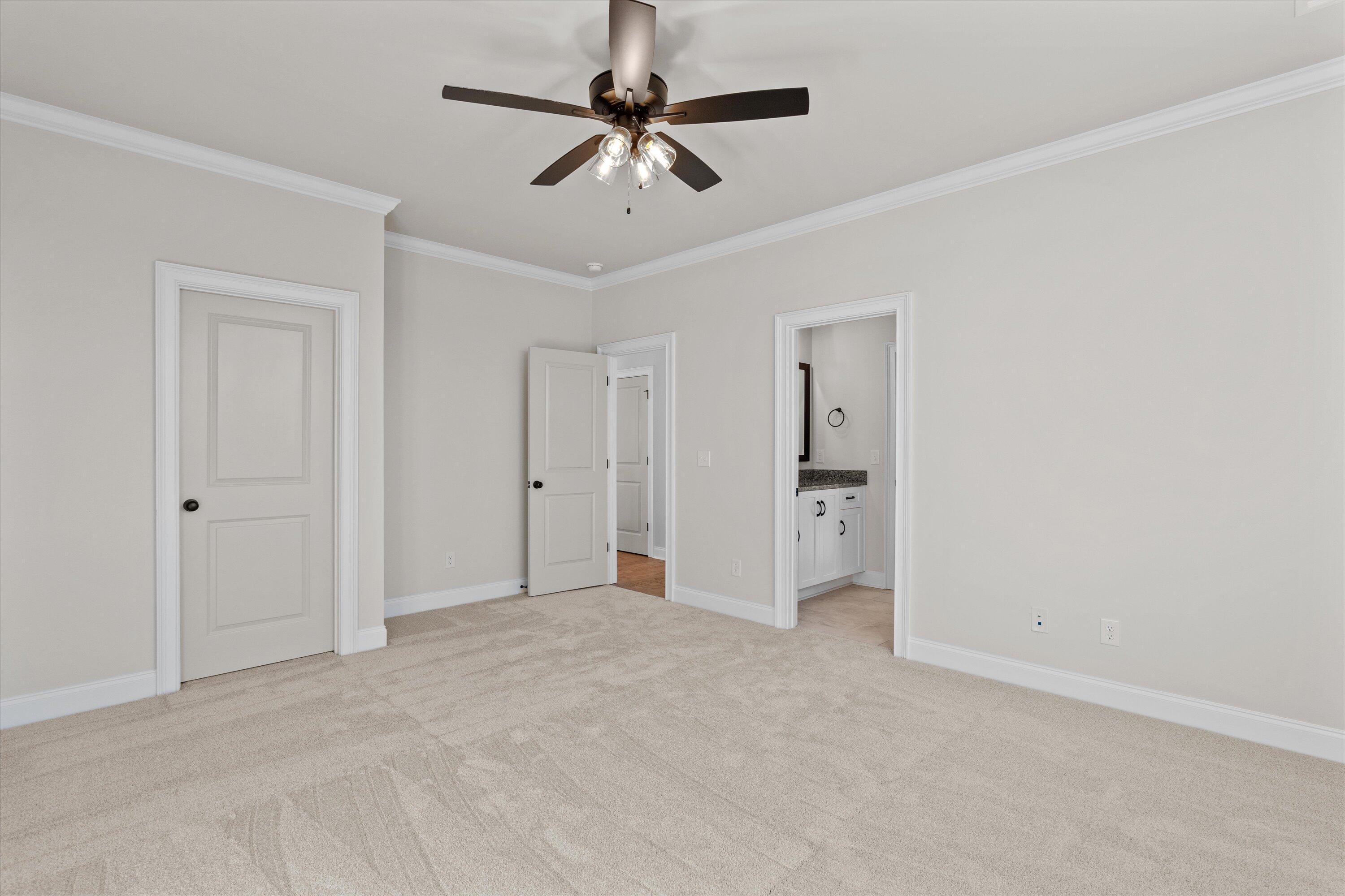 407 Woodlawn St.
