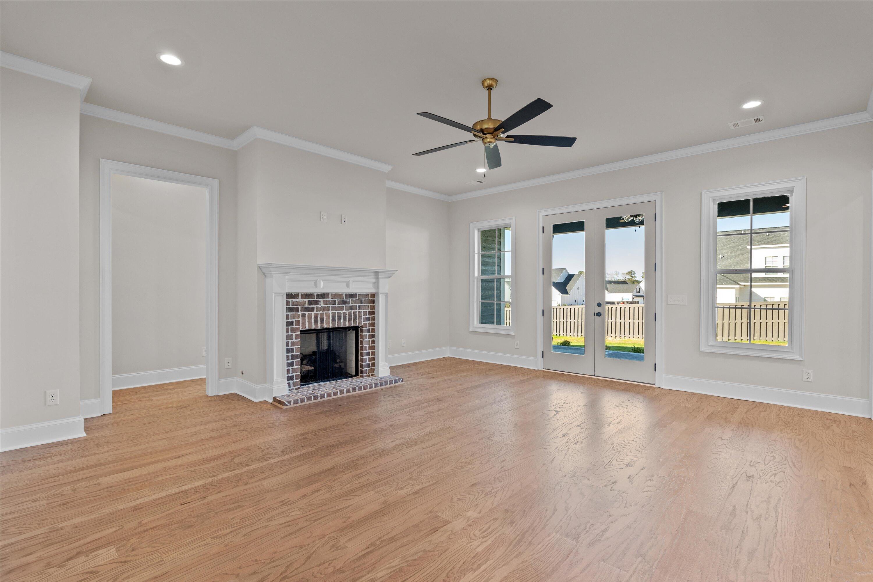 407 Woodlawn St.