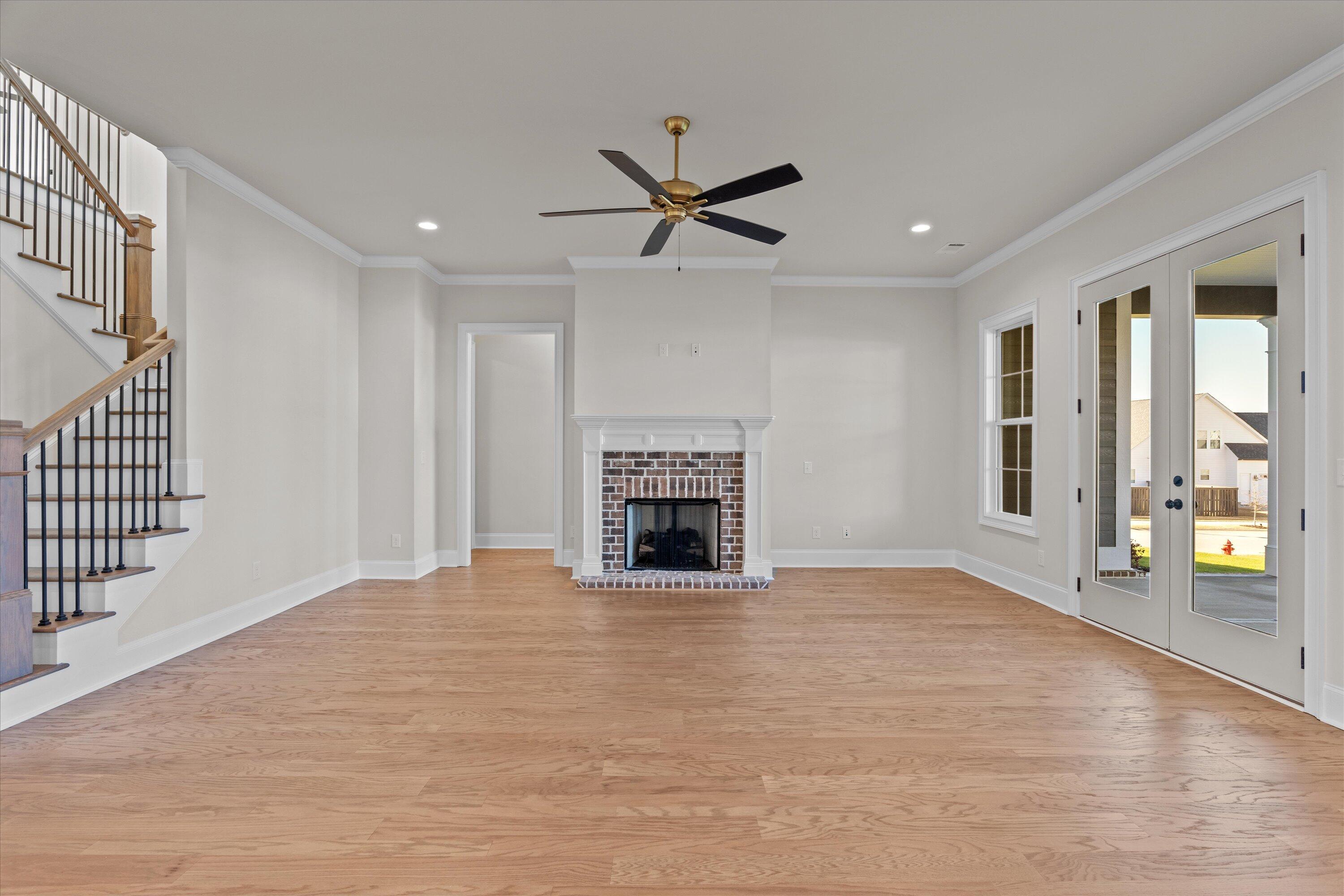 407 Woodlawn St.