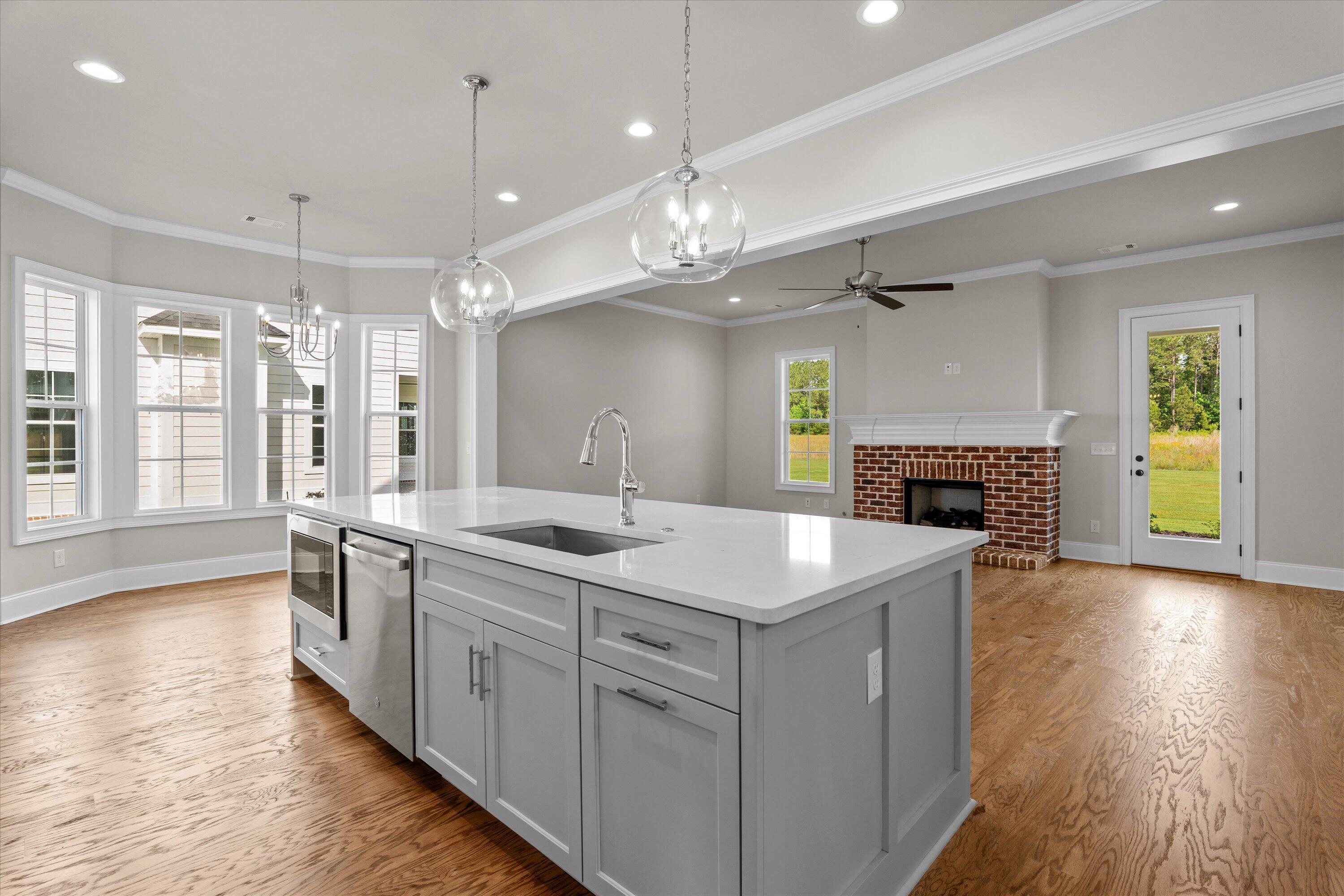 1219 Honey Lane