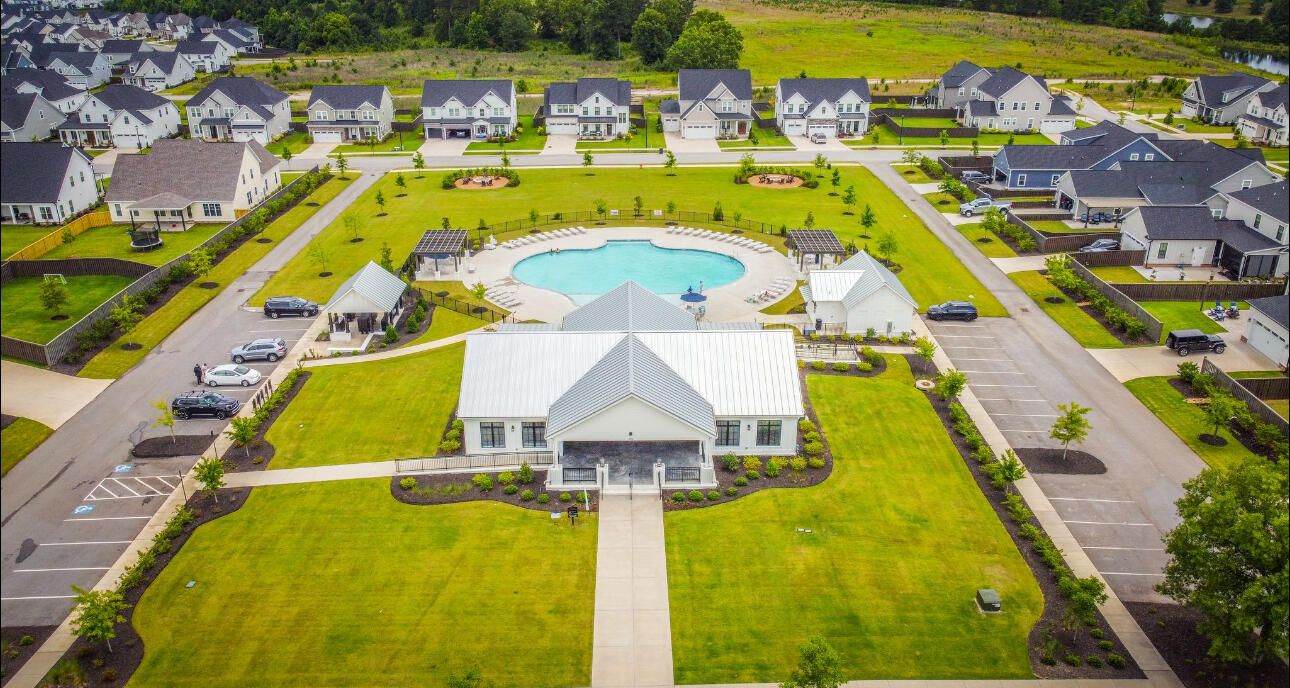 3001 Rosewood Drive