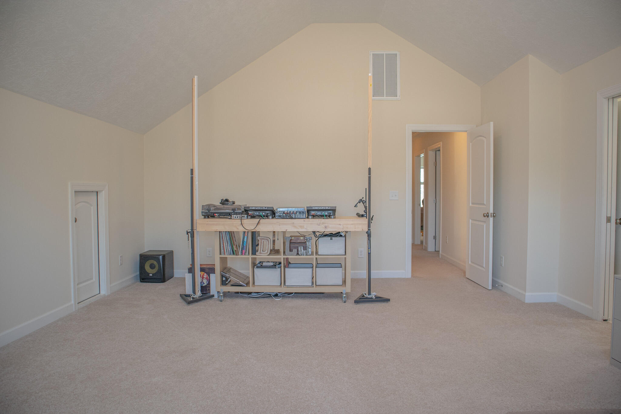 5119 Wells Dr. Drive