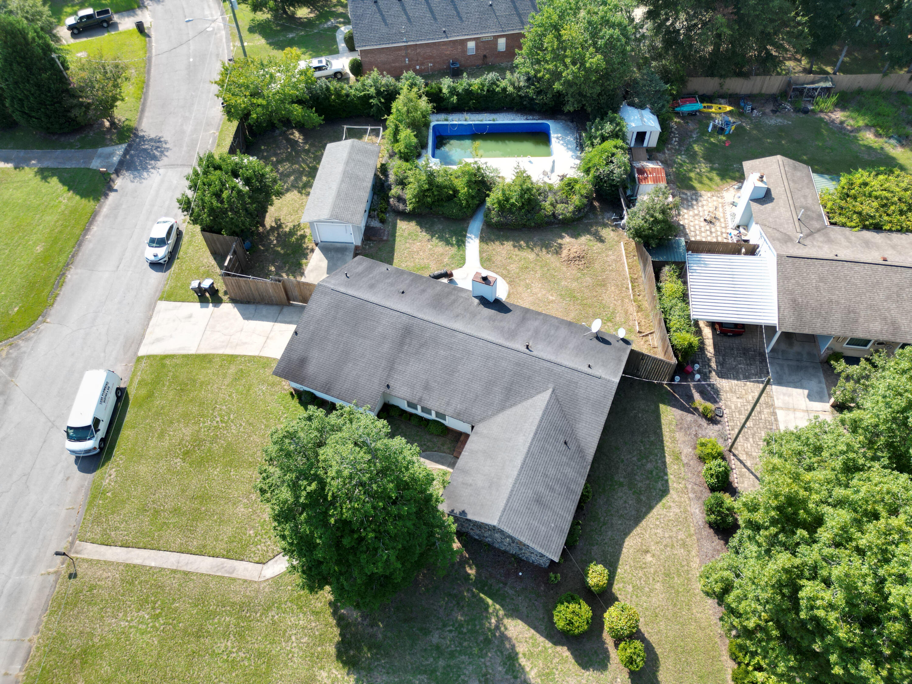1713 Harrogate Dr.