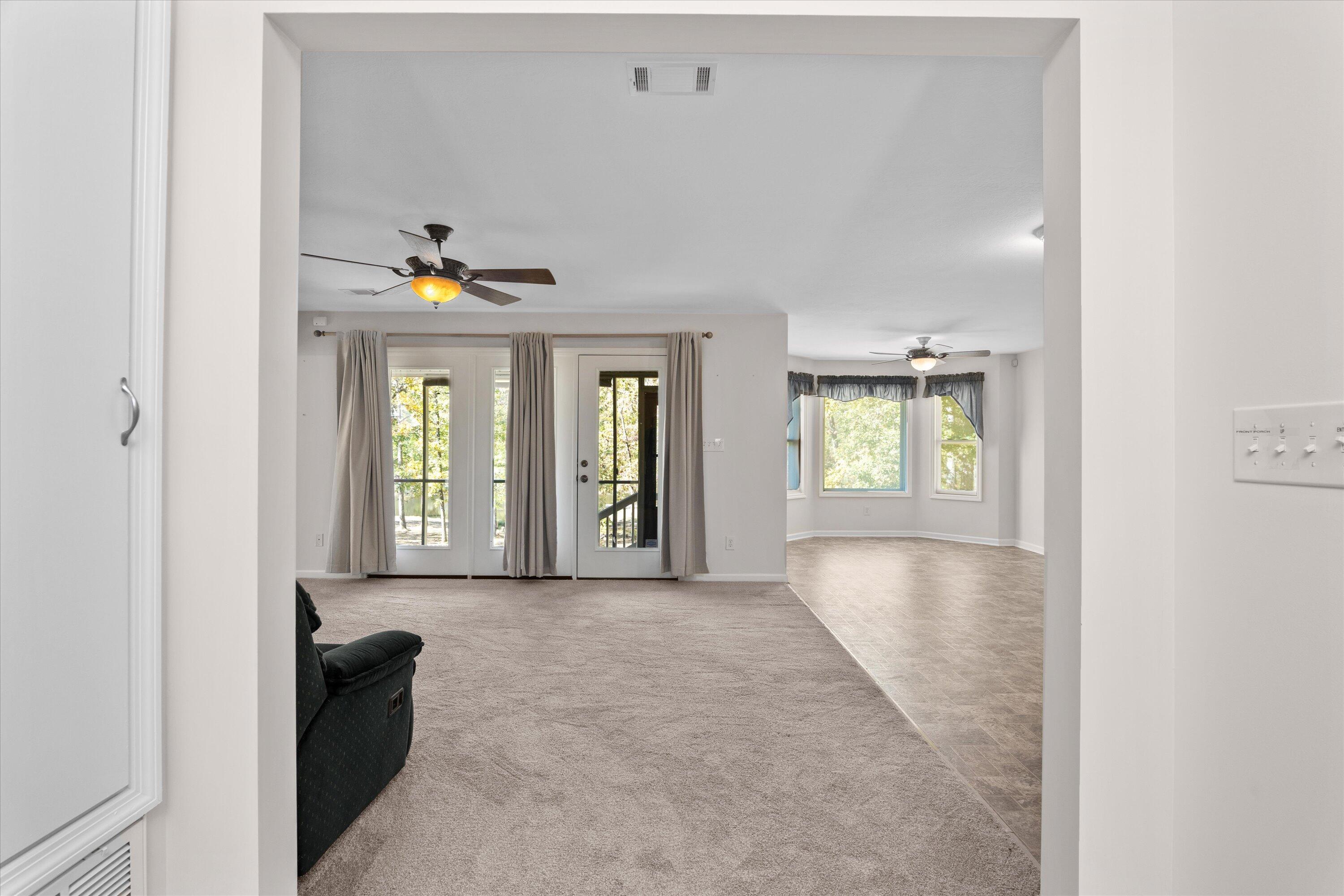 1085 Maple Ct.