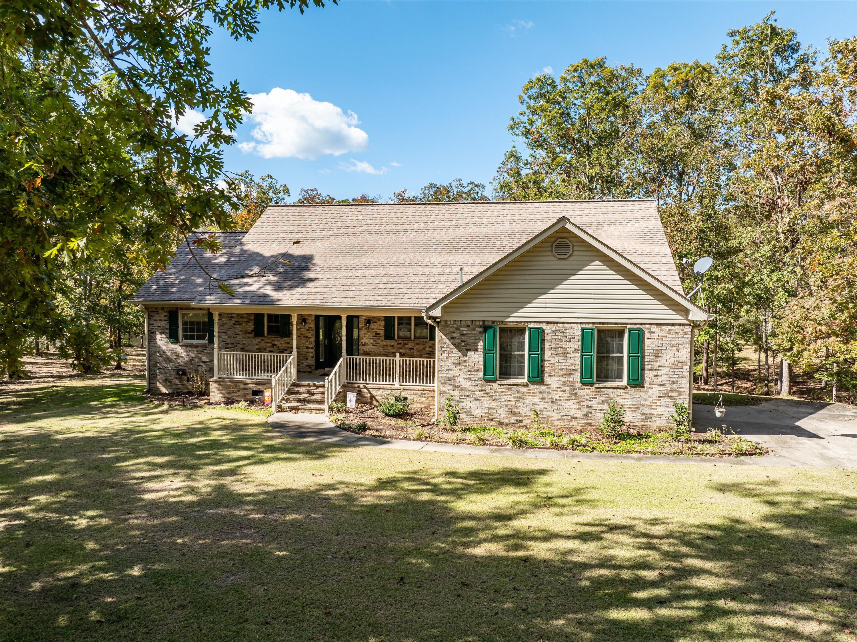 1085 Maple Ct.