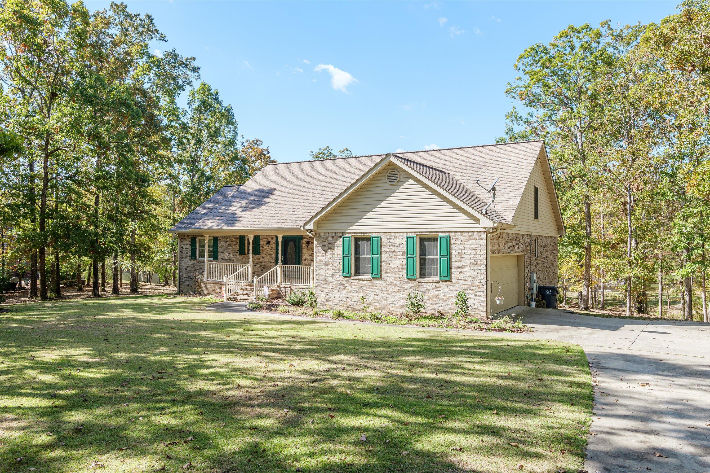 1085 Maple Ct.