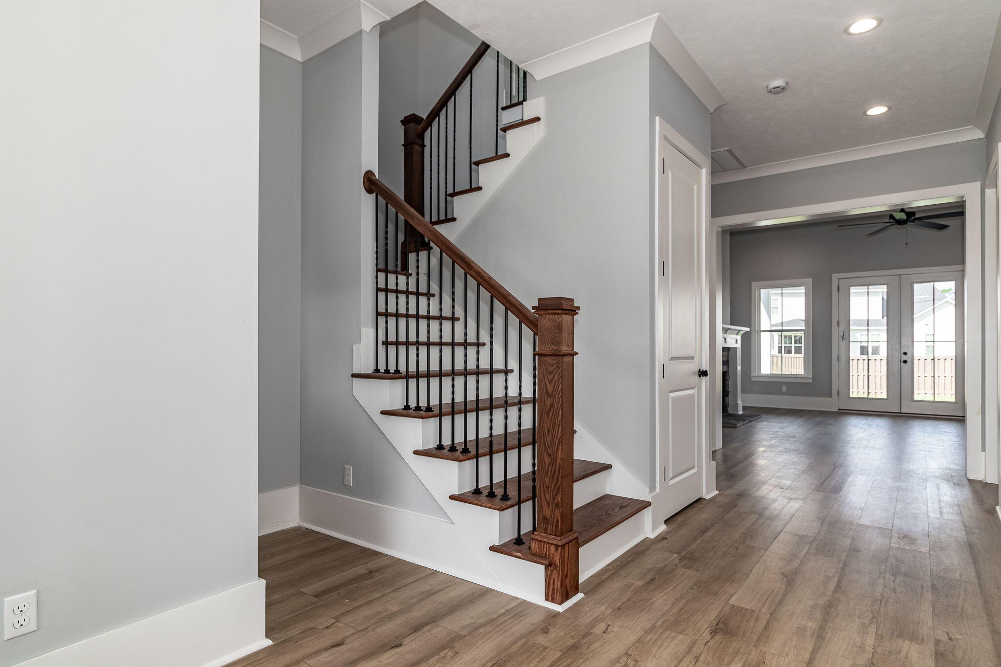 3044 Rosewood Drive