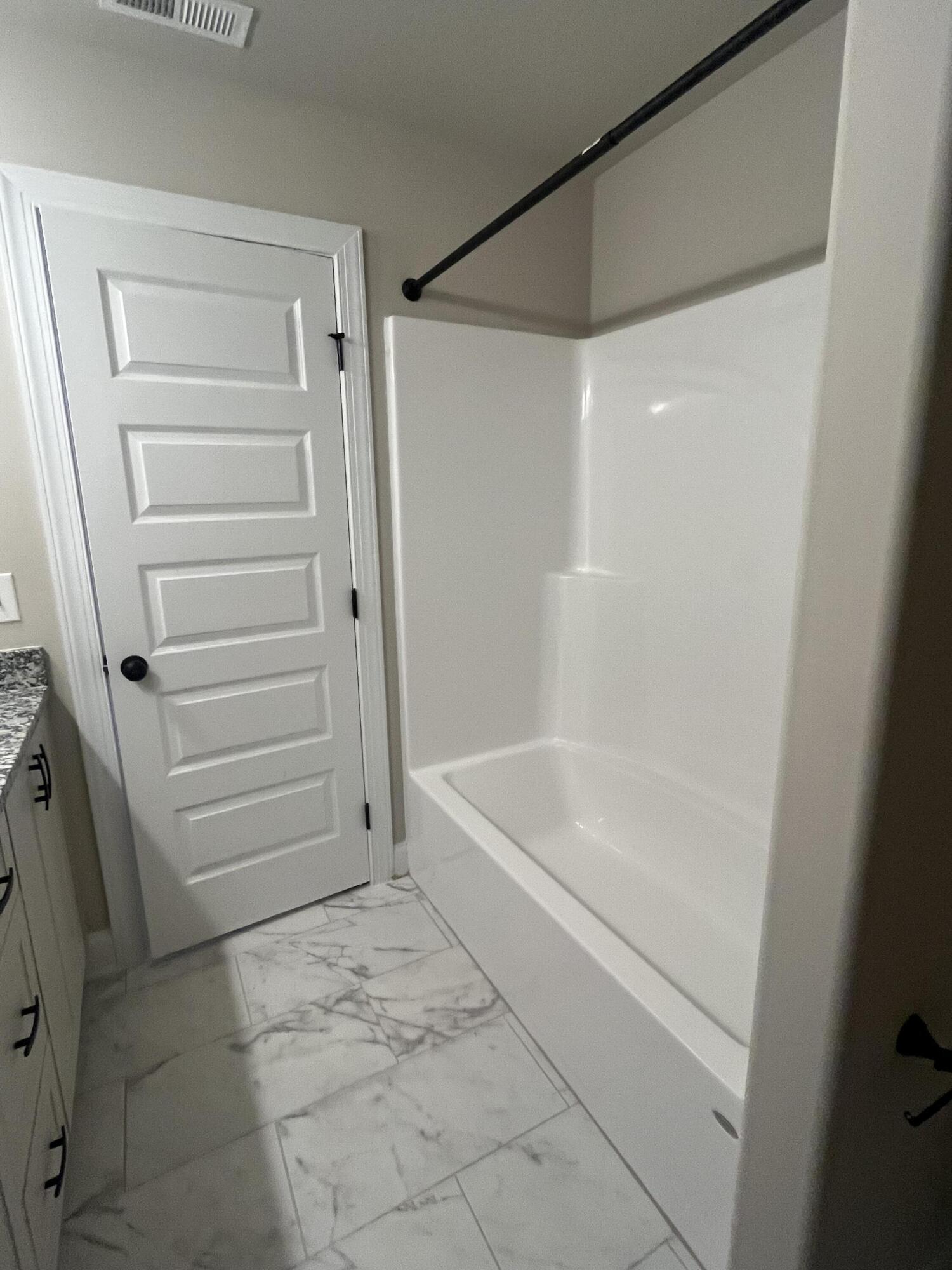 1220 Honey Lane