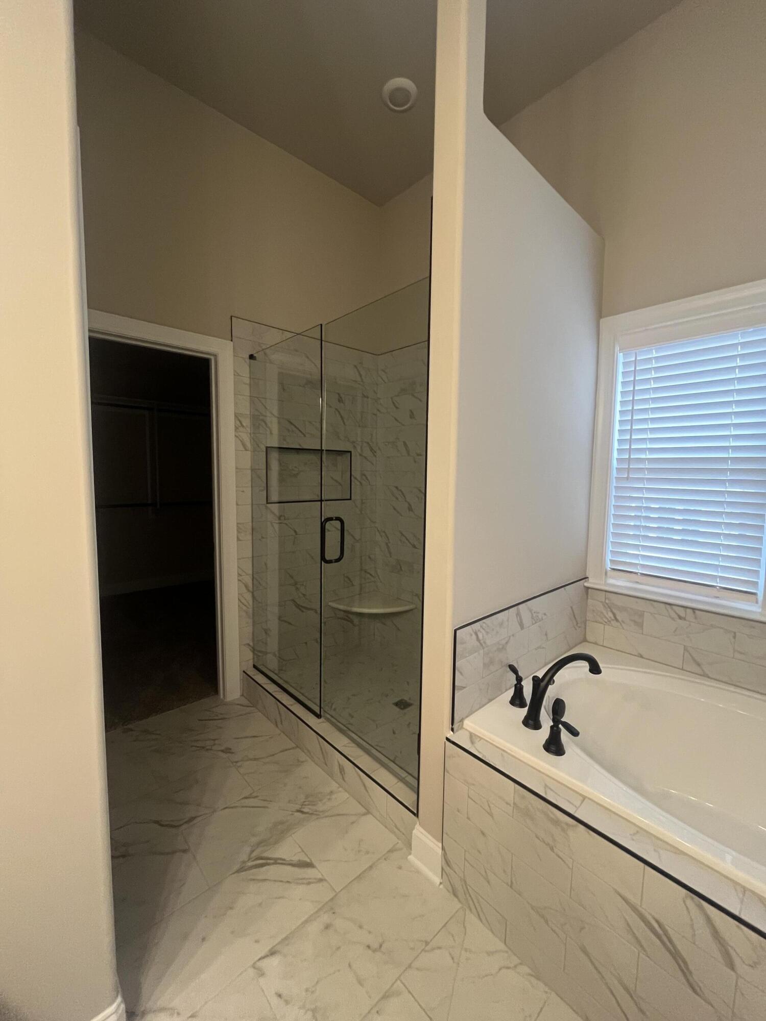1220 Honey Lane