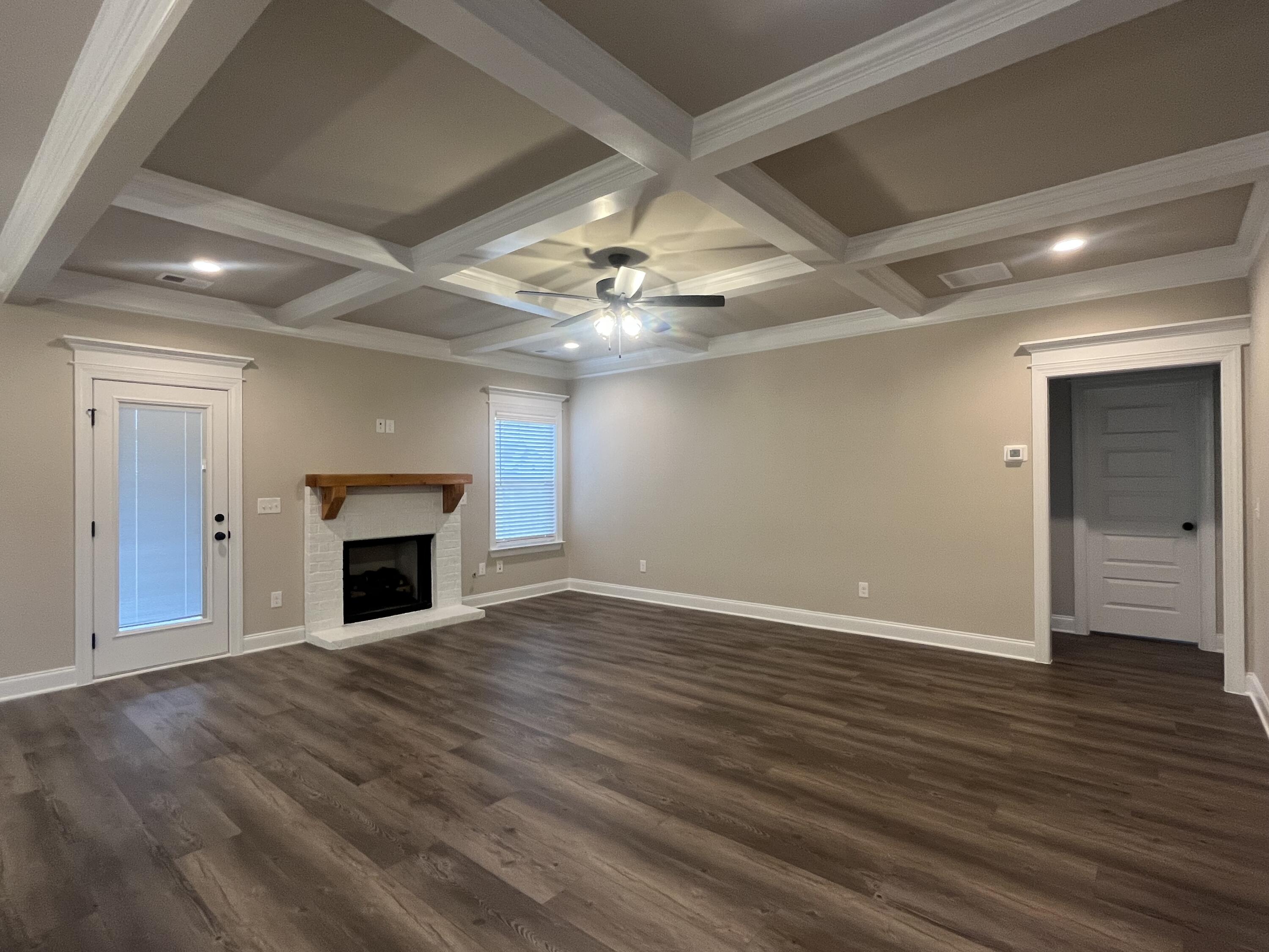 1220 Honey Lane