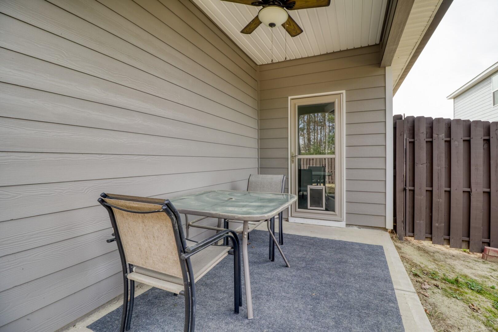 300 Huntley Loop