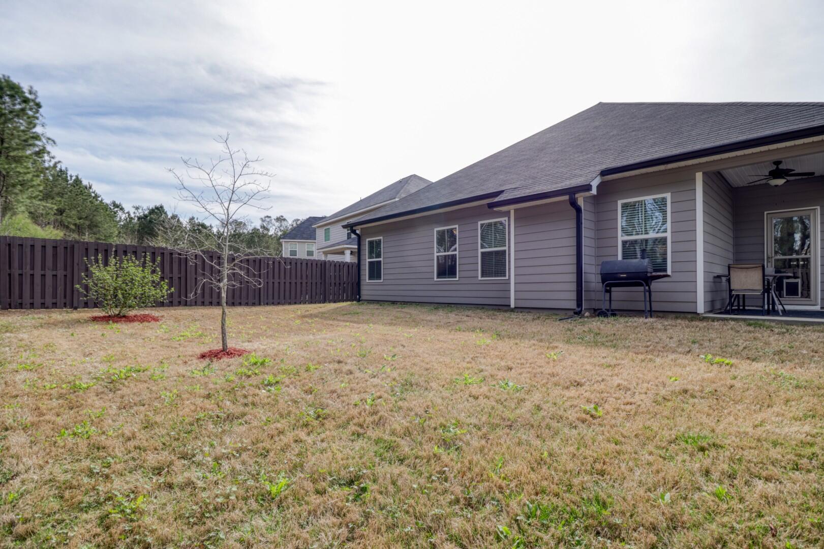 300 Huntley Loop