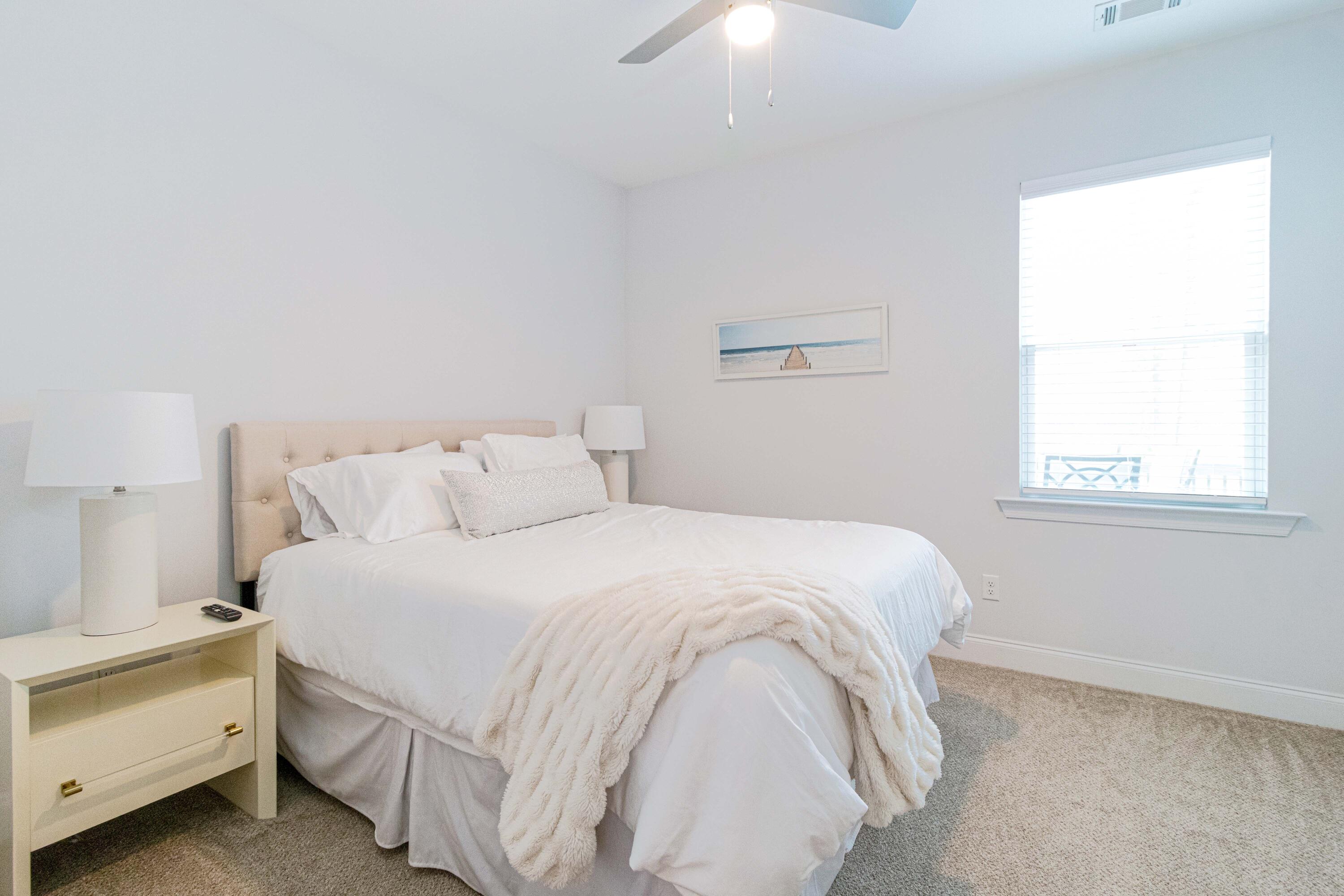 555 Rivernorth Dr.