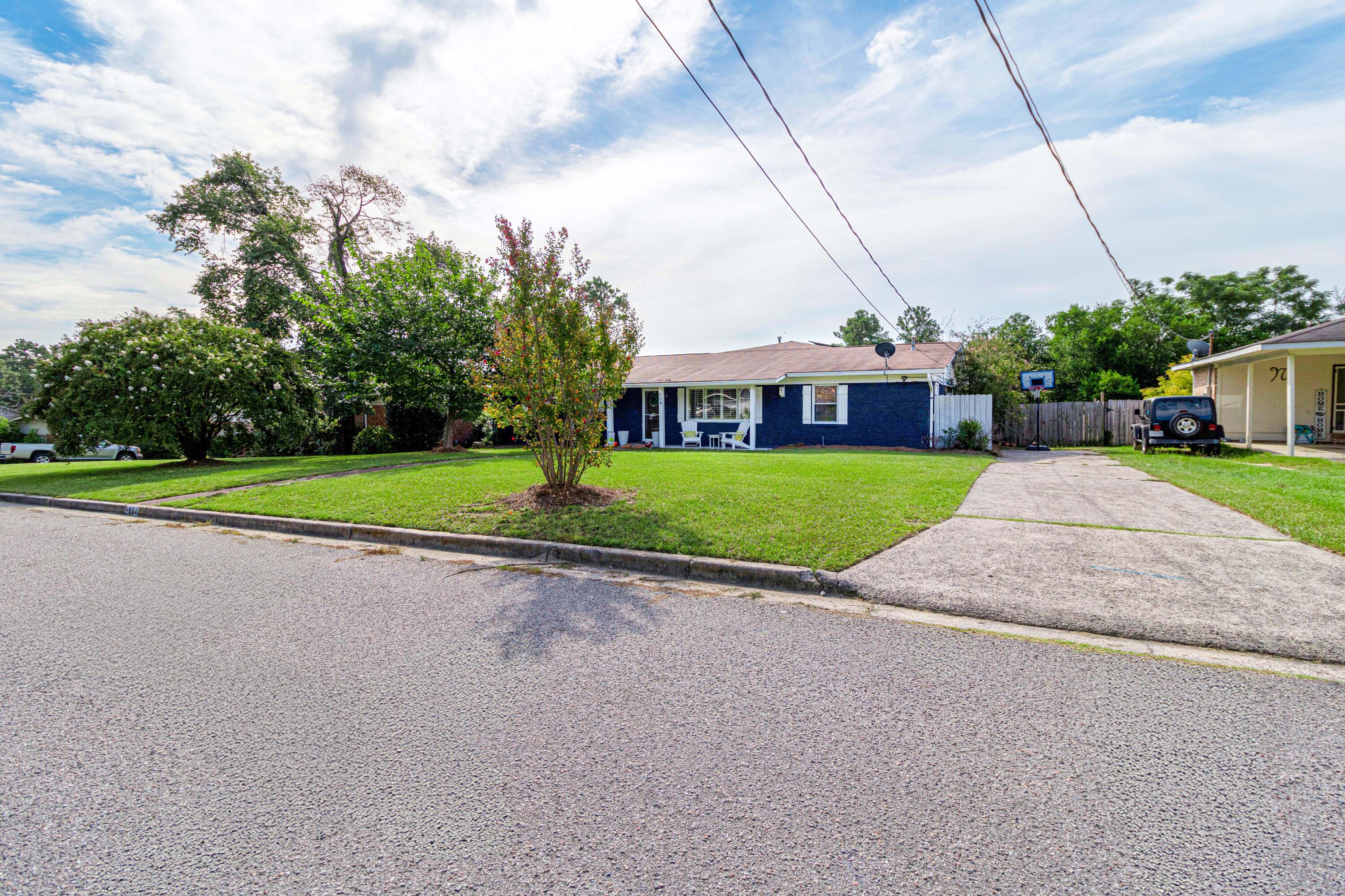 604 Edisto Dr.