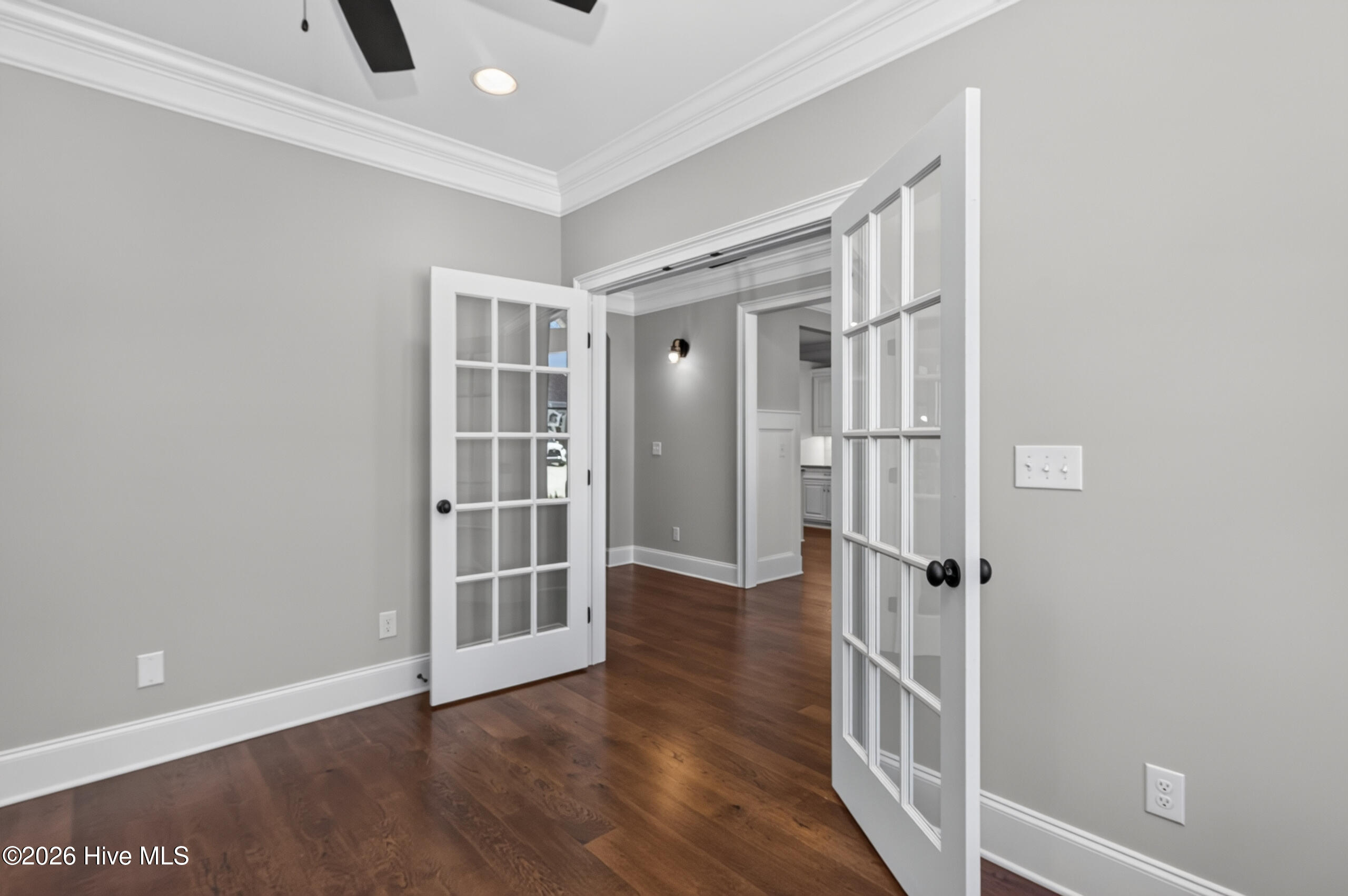 442 Woodlawn St.