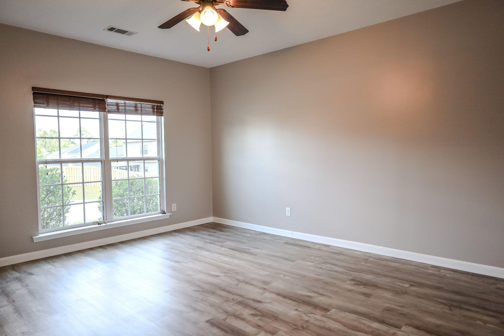 909 Westlawn Drive