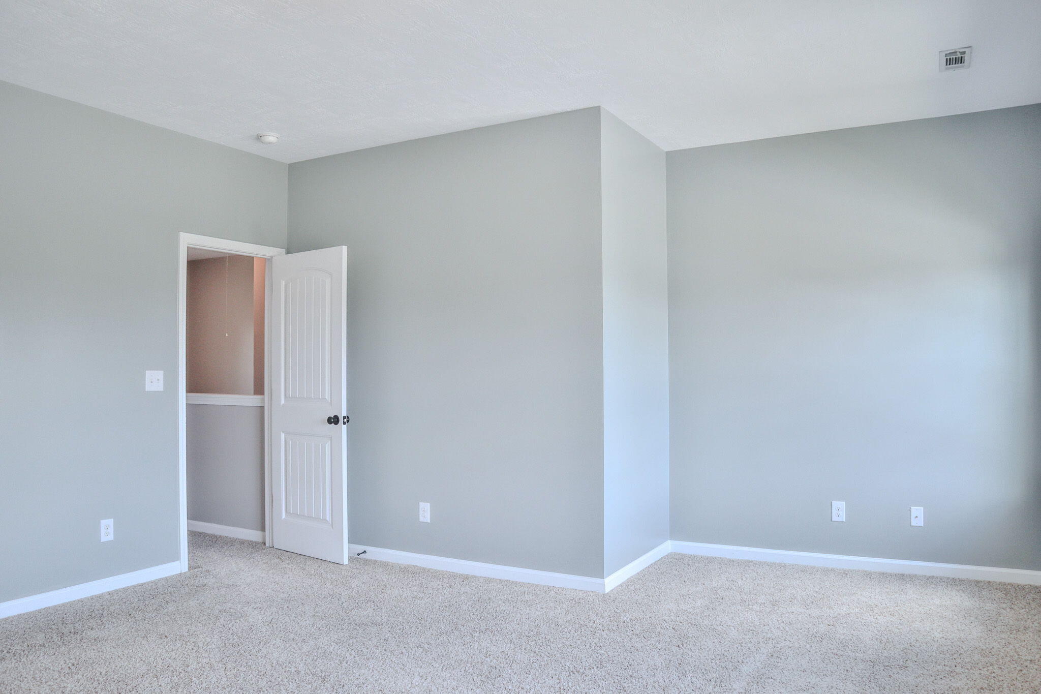 909 Westlawn Drive