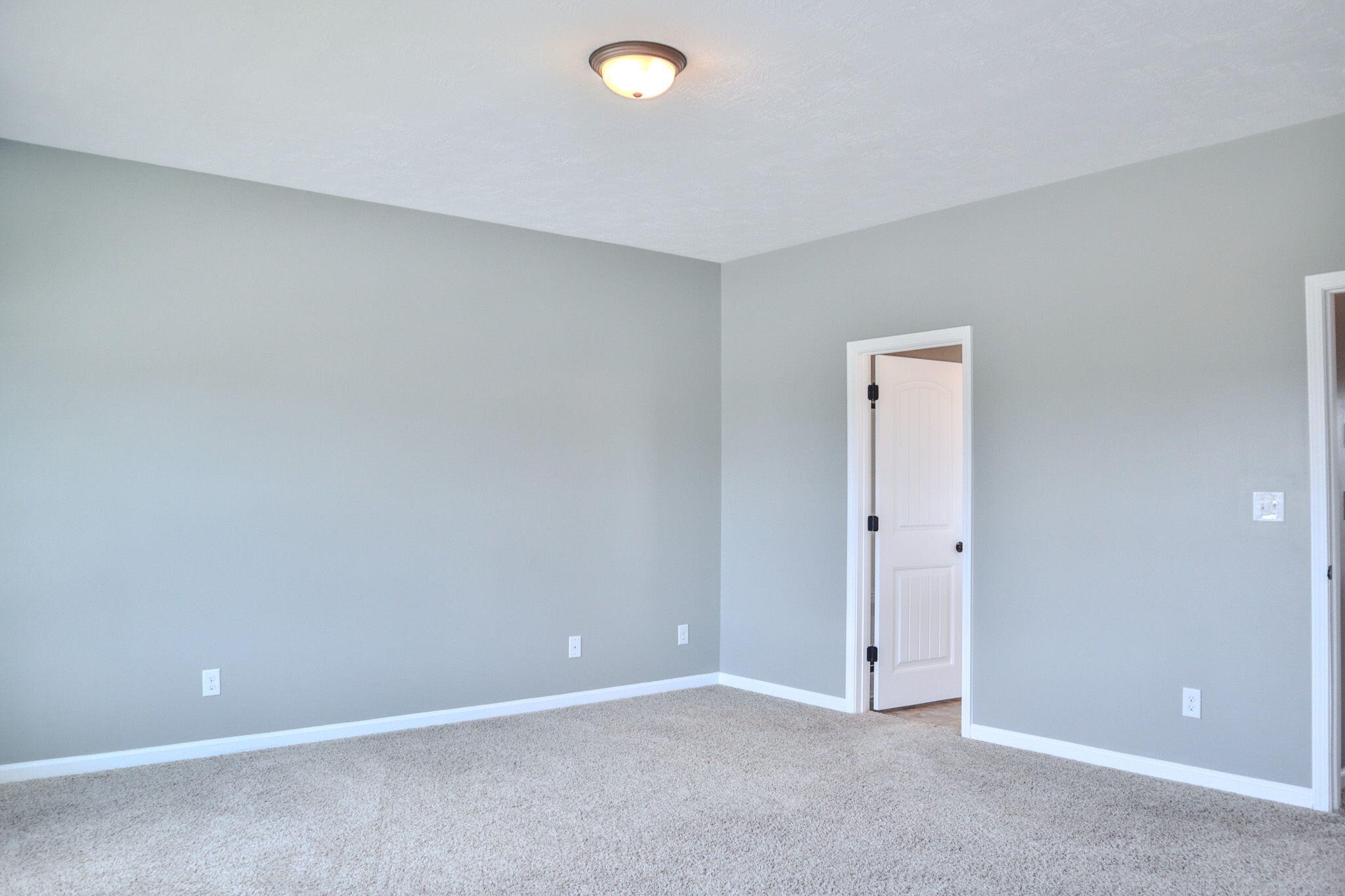 909 Westlawn Drive