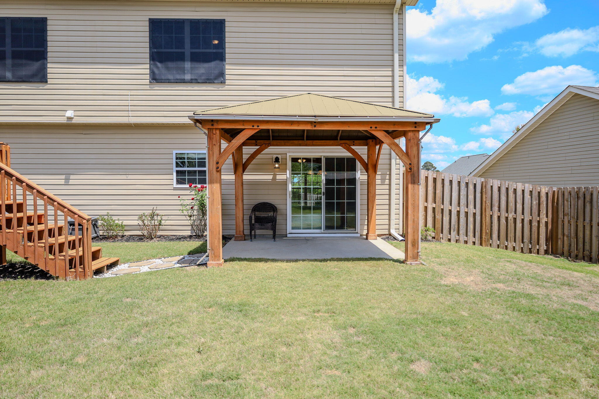 909 Westlawn Drive