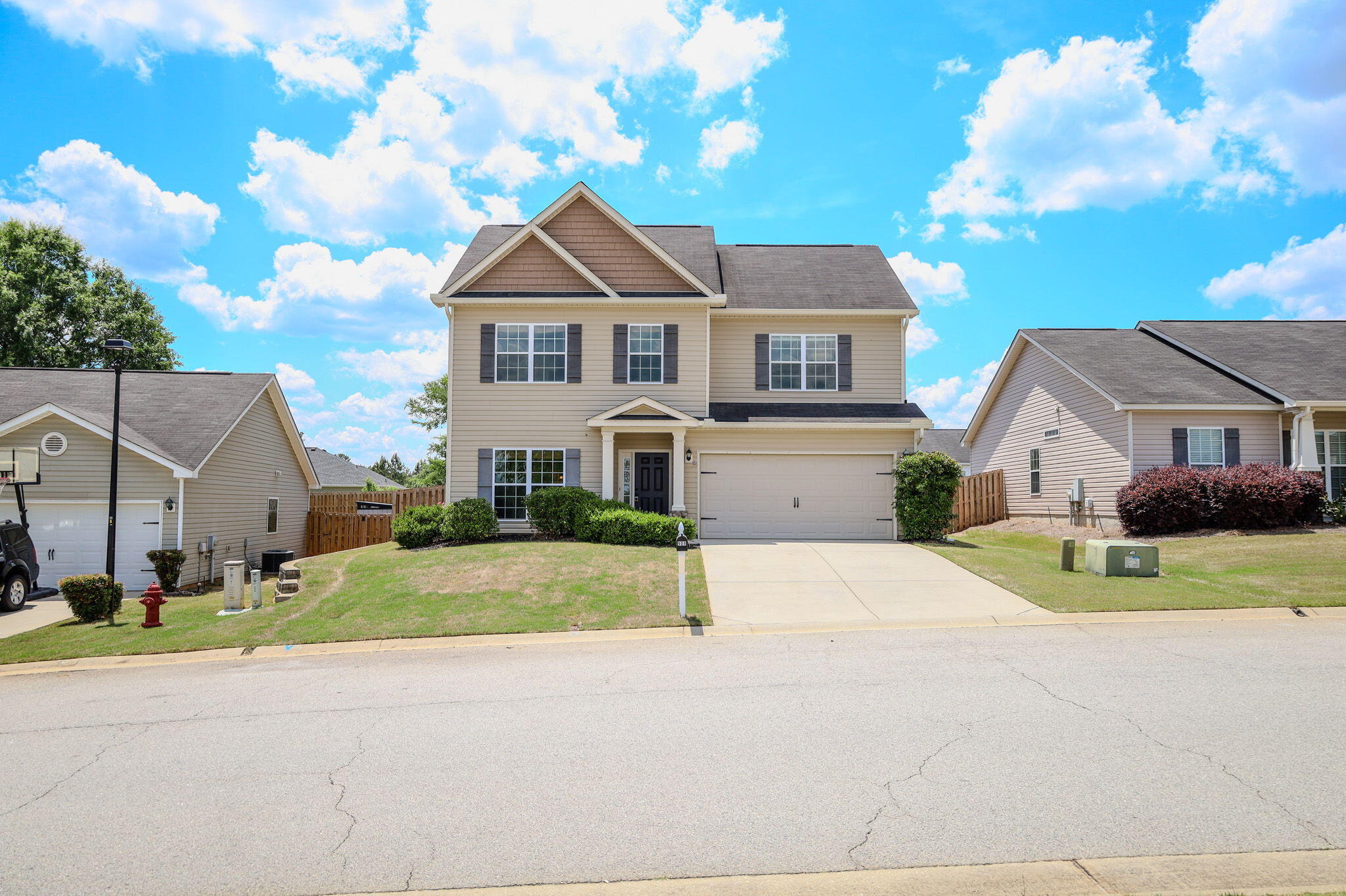 909 Westlawn Drive